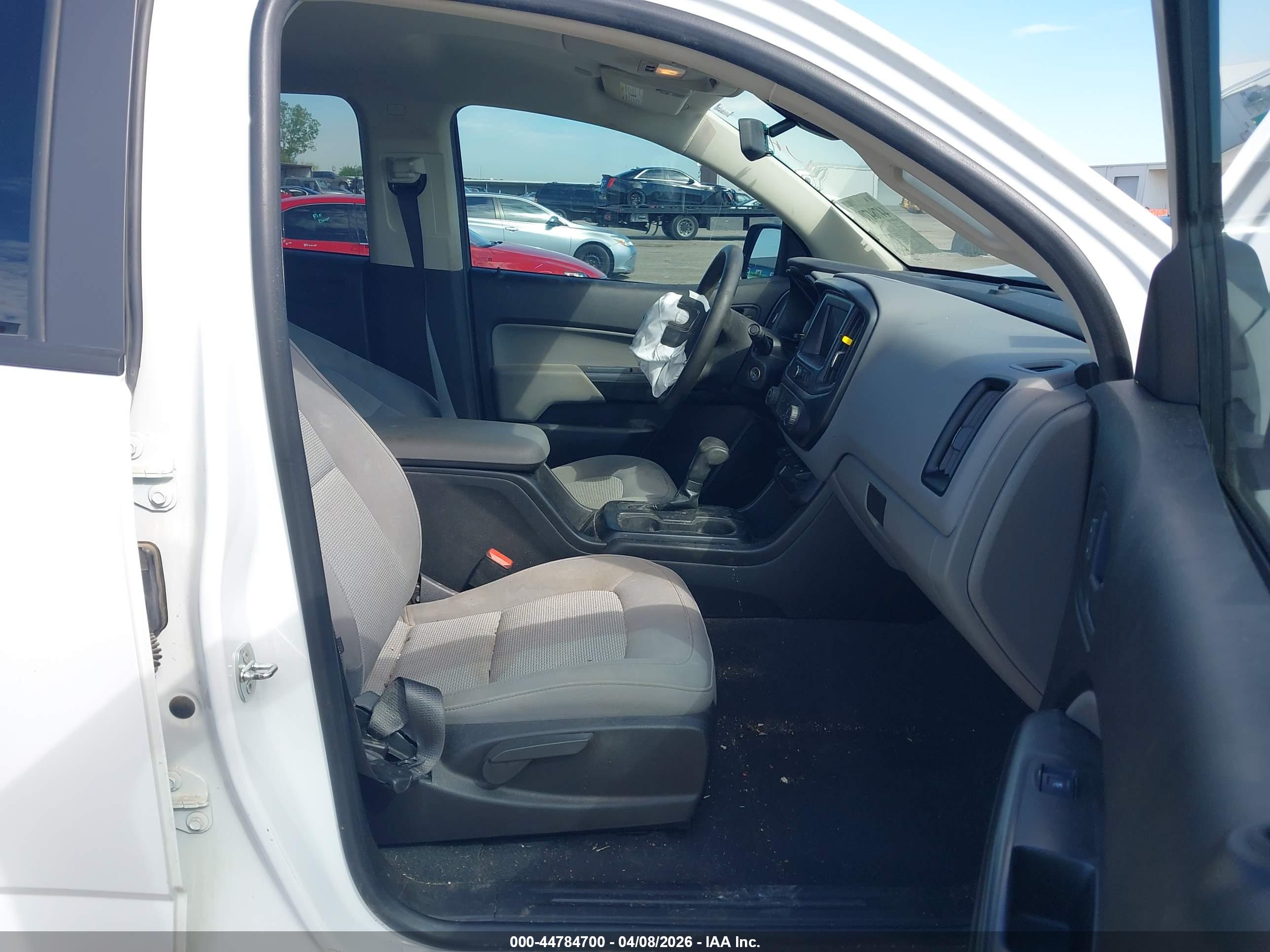 GMC CANYON image 5