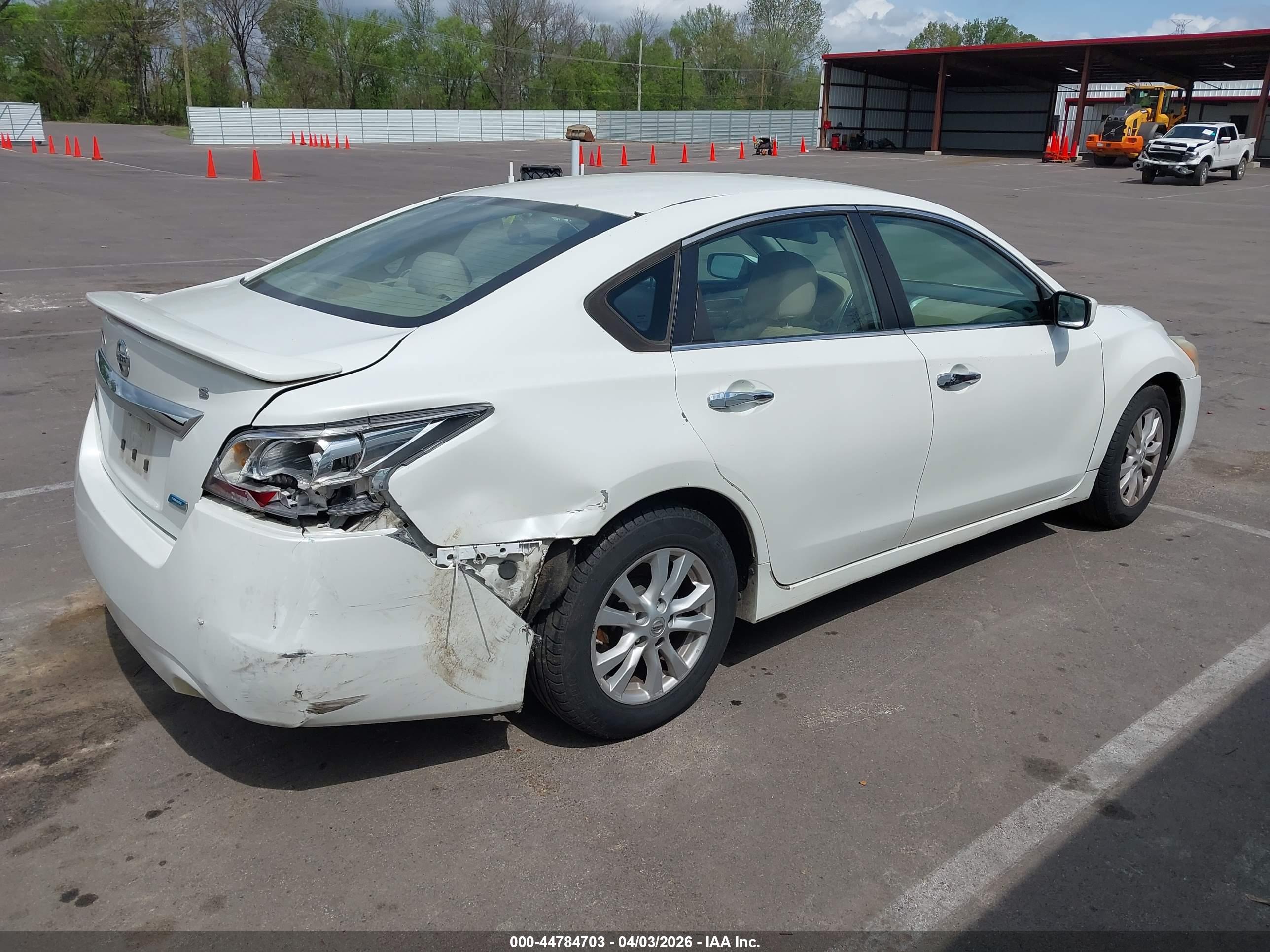 NISSAN ALTIMA image 4