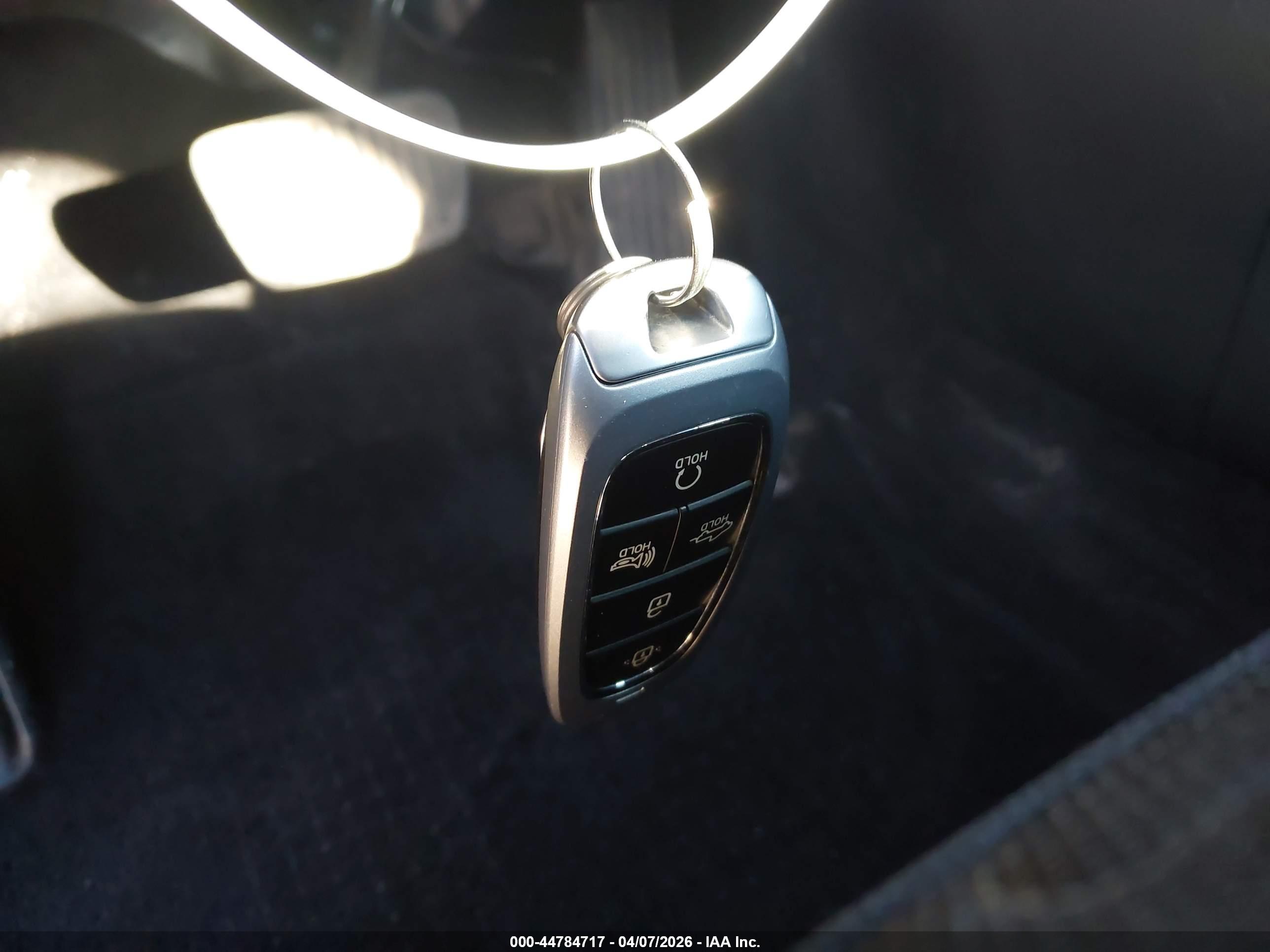 HYUNDAI SANTA image 11