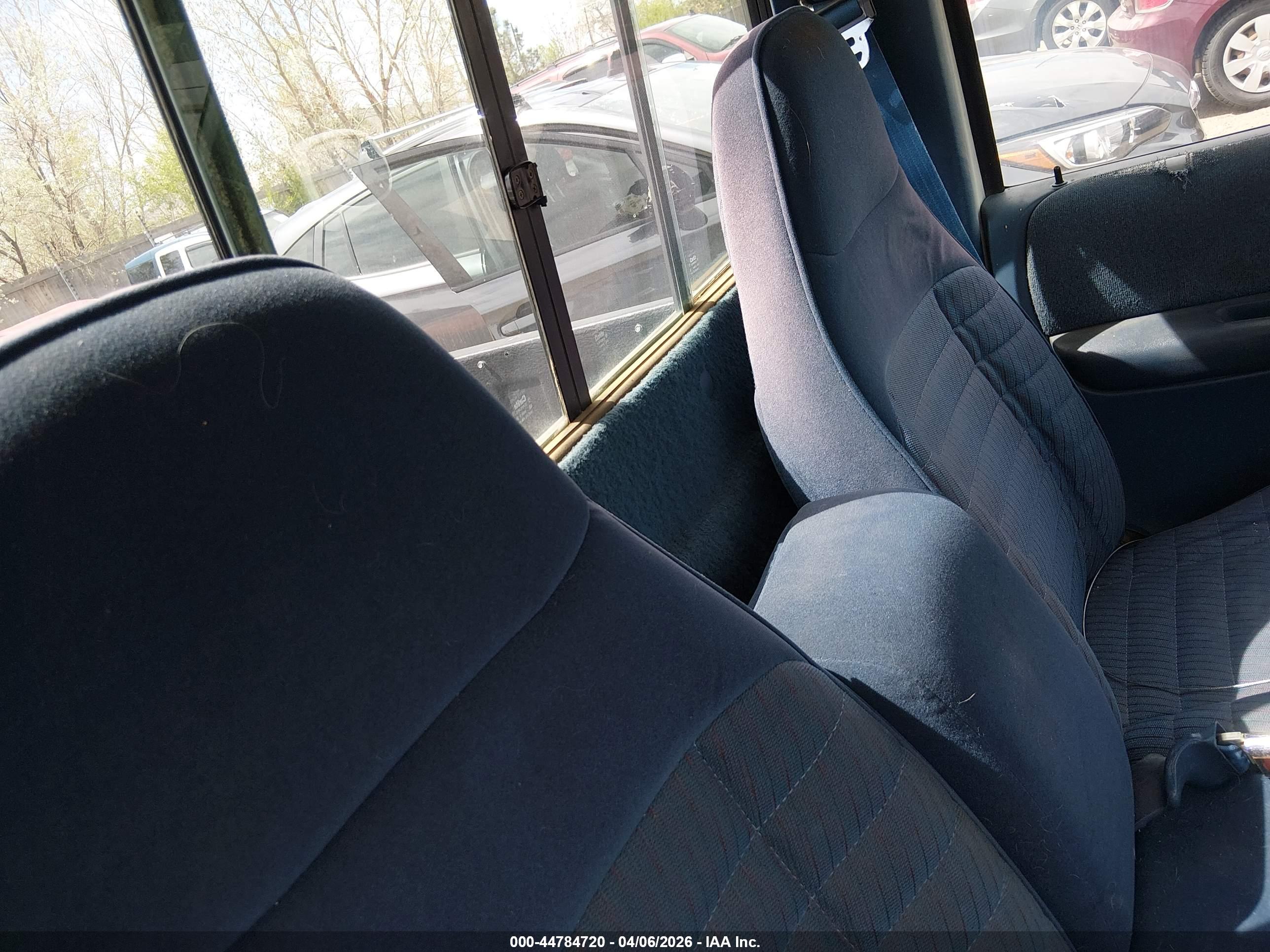 FORD RANGER image 8