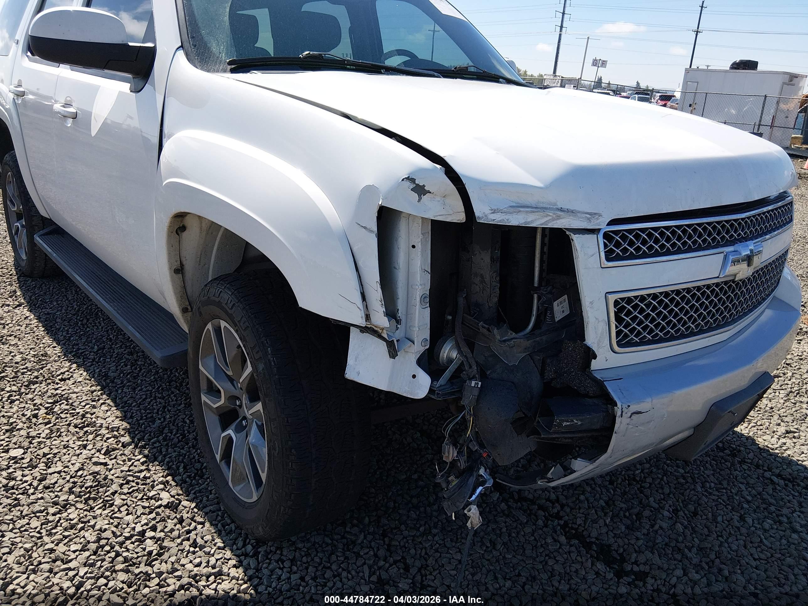 CHEVROLET TAHOE image 6
