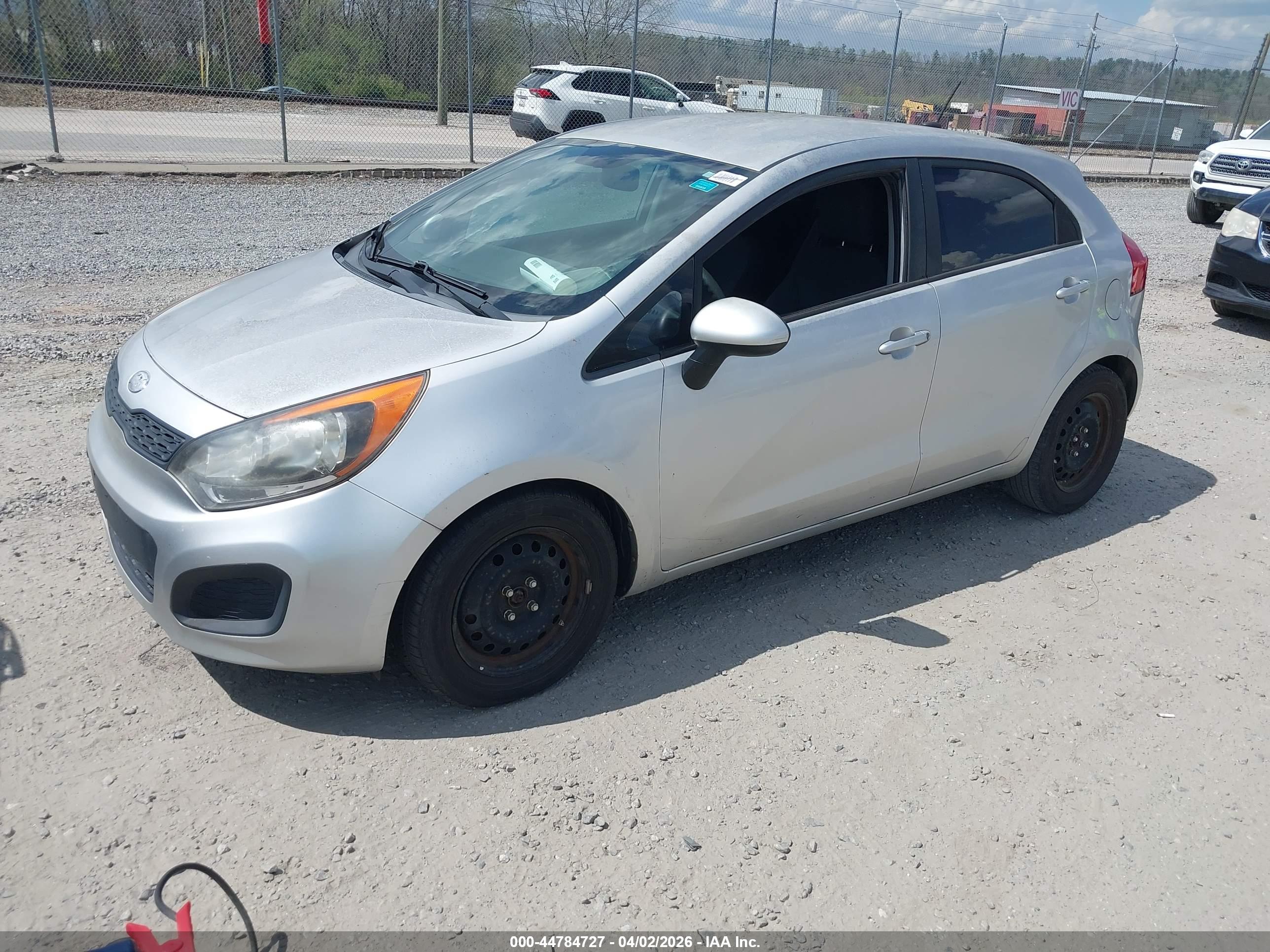KIA RIO image 2