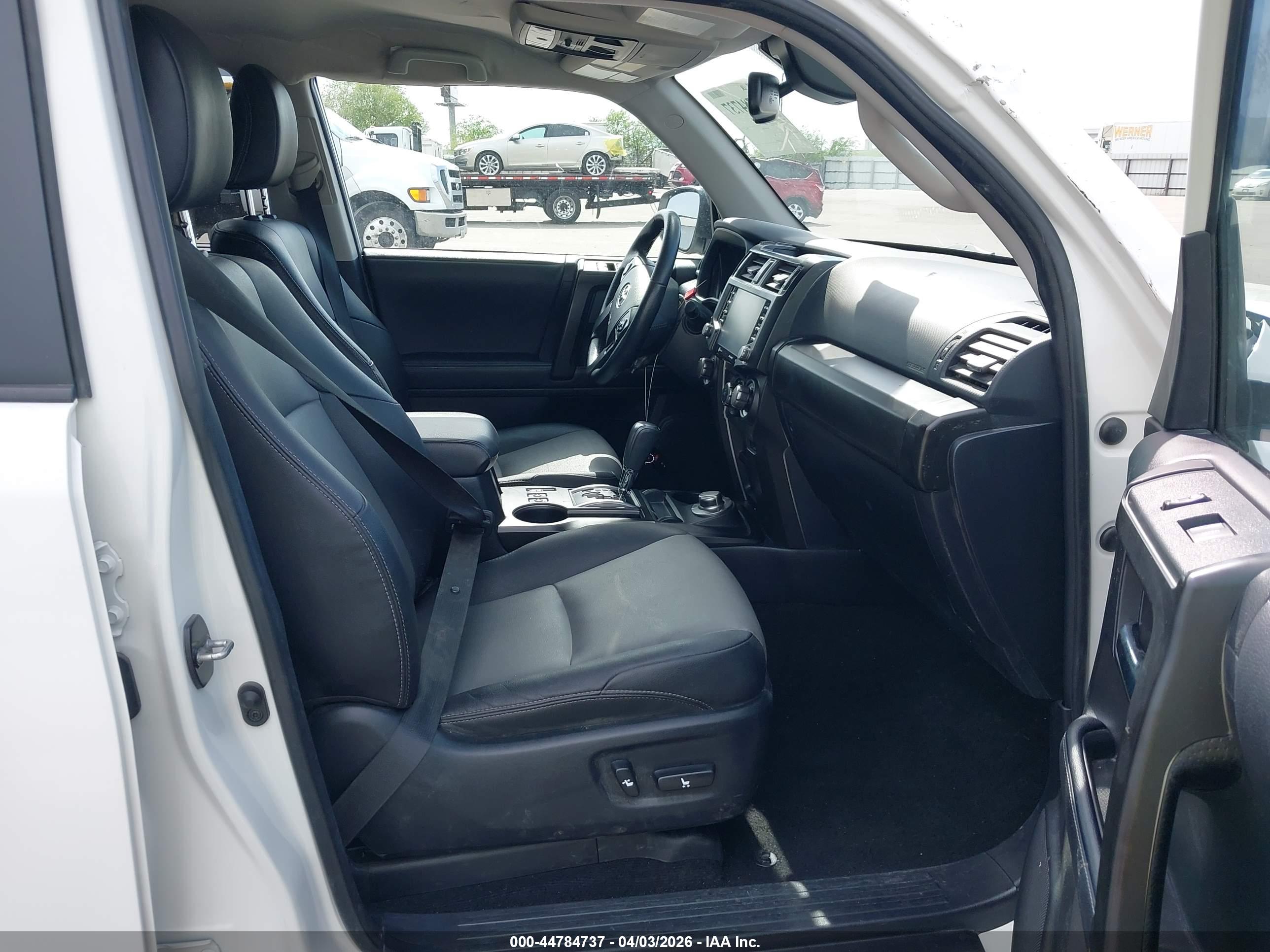 TOYOTA 4RUNNER image 5