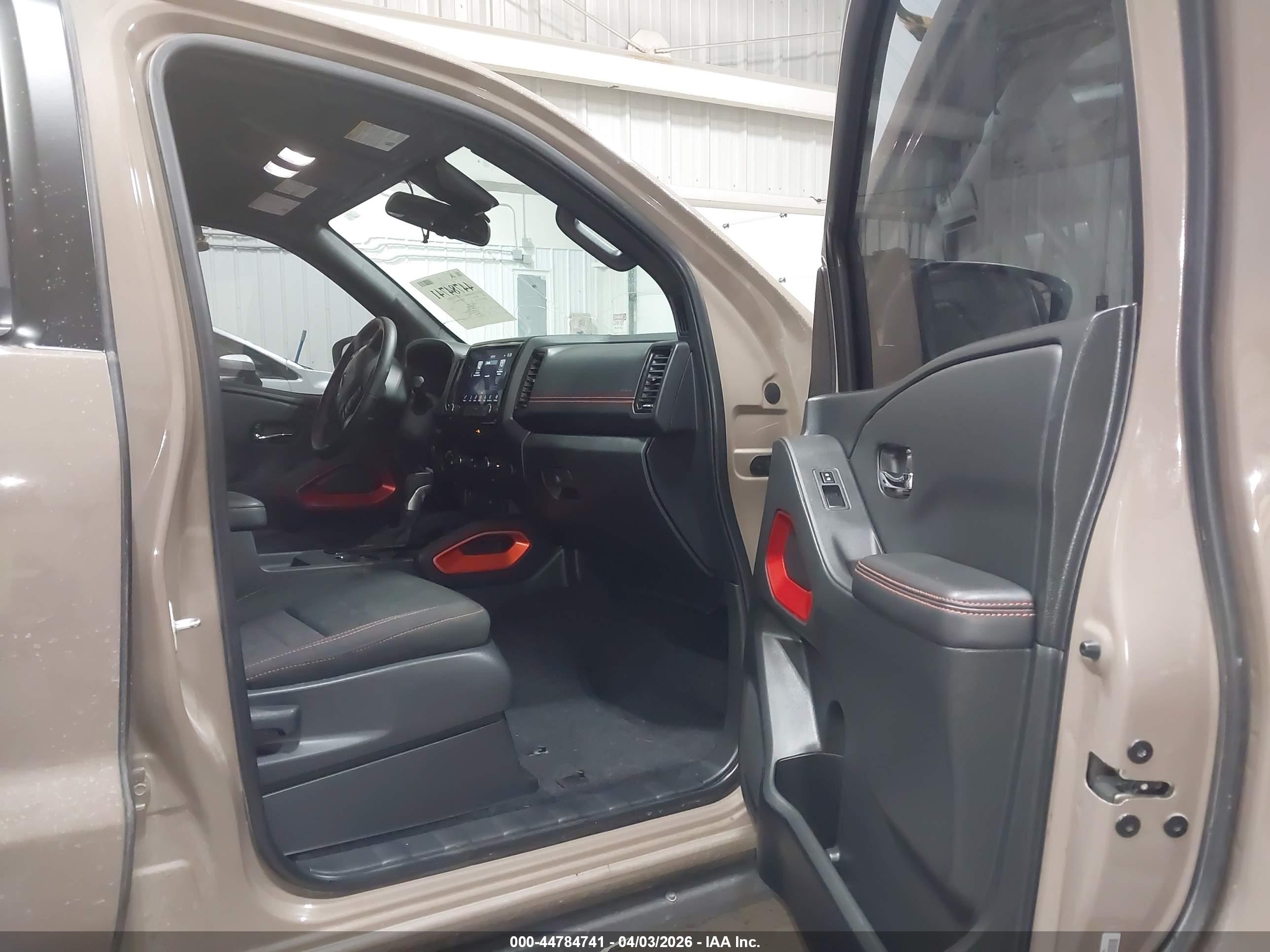 NISSAN FRONTIER image 5
