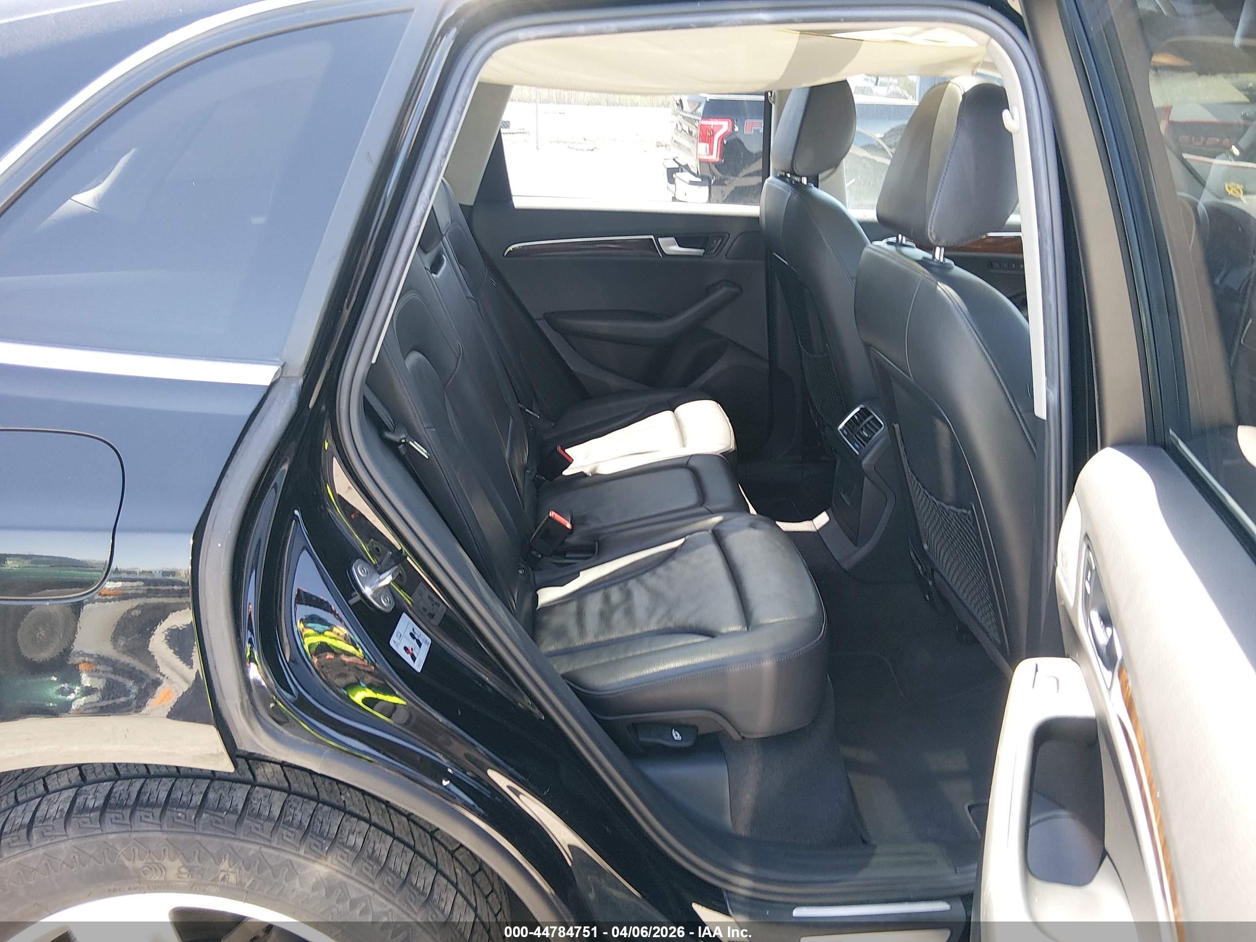 AUDI Q5 image 8