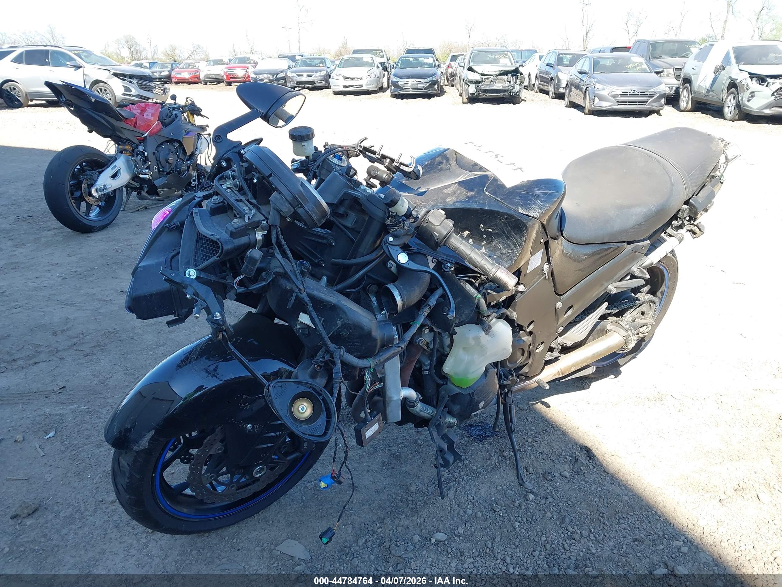 KAWASAKI ZX1400 image 2