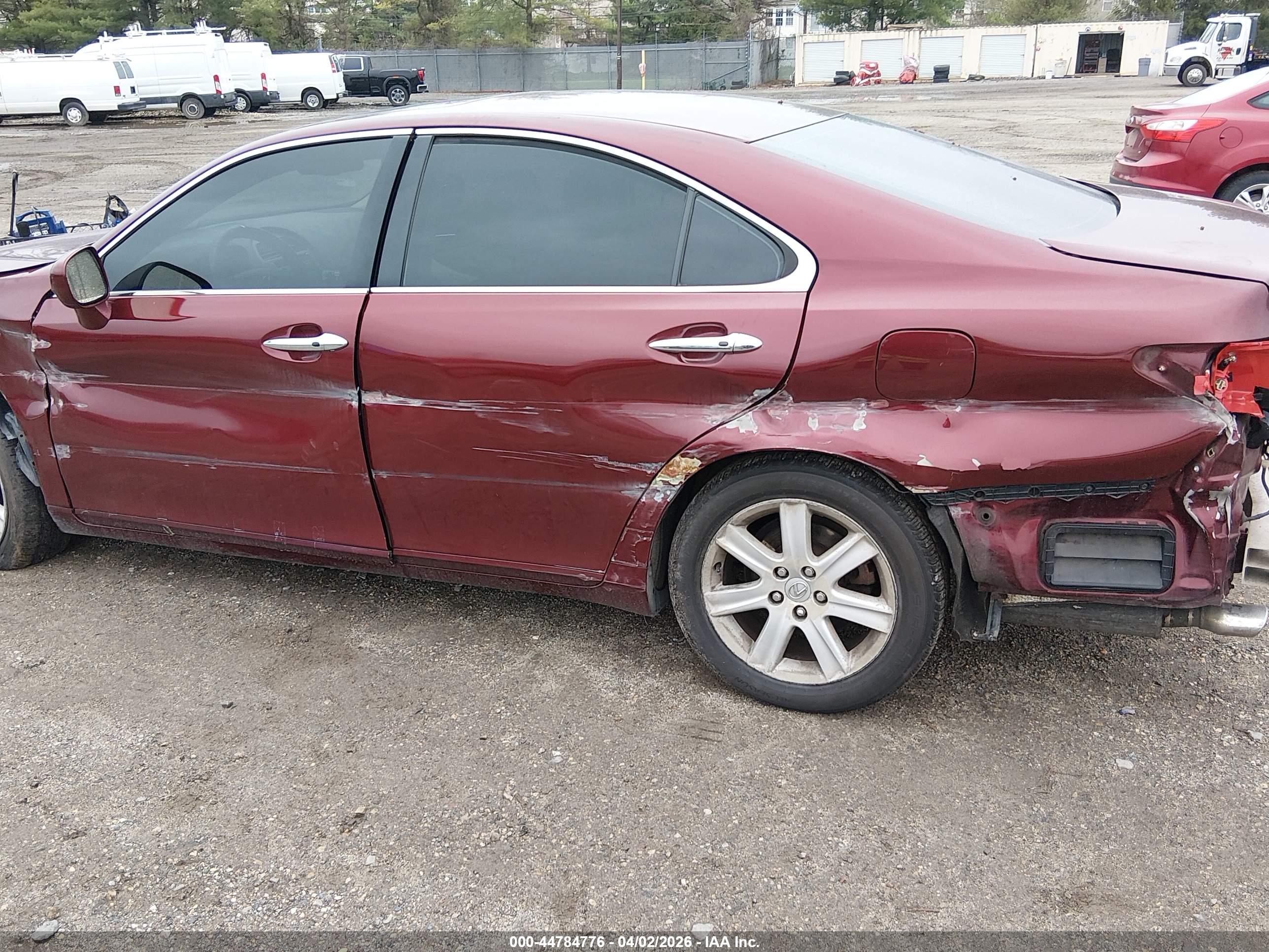 LEXUS ES image 6