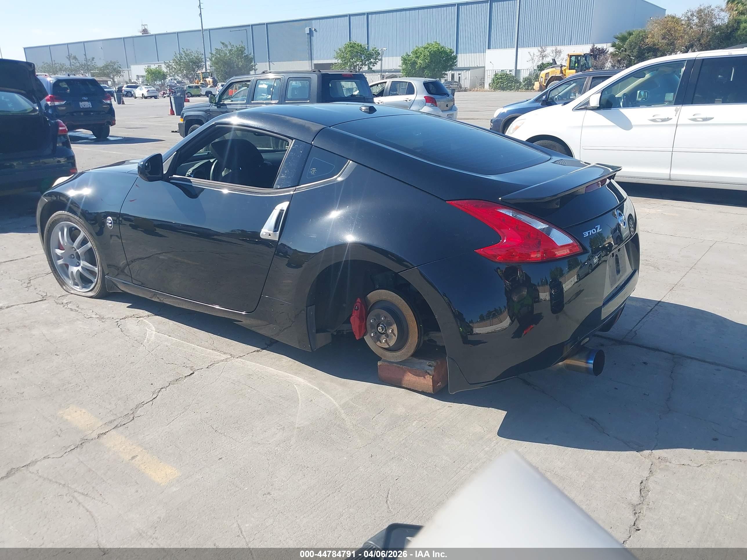NISSAN 370Z image 3