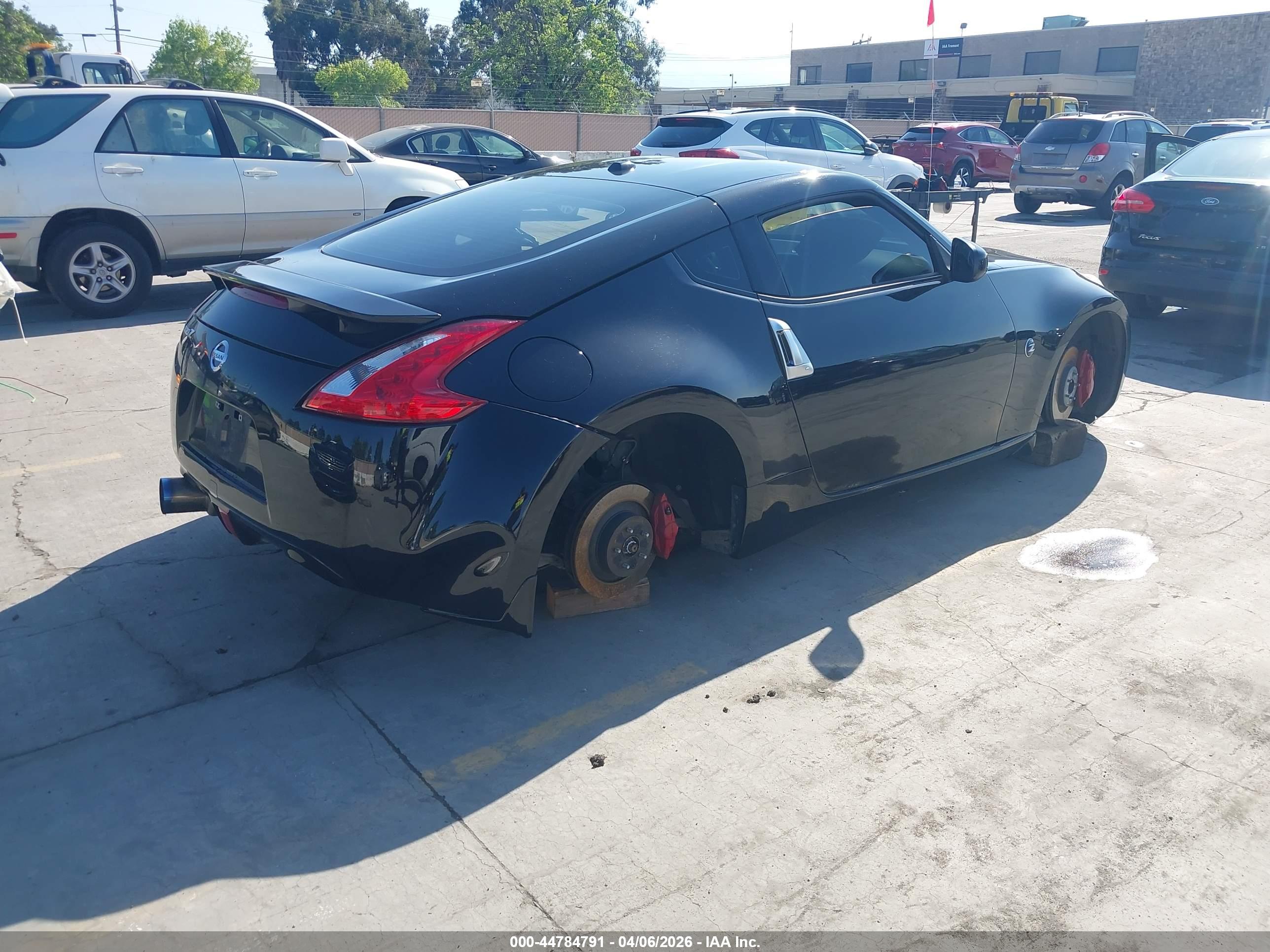 NISSAN 370Z image 4