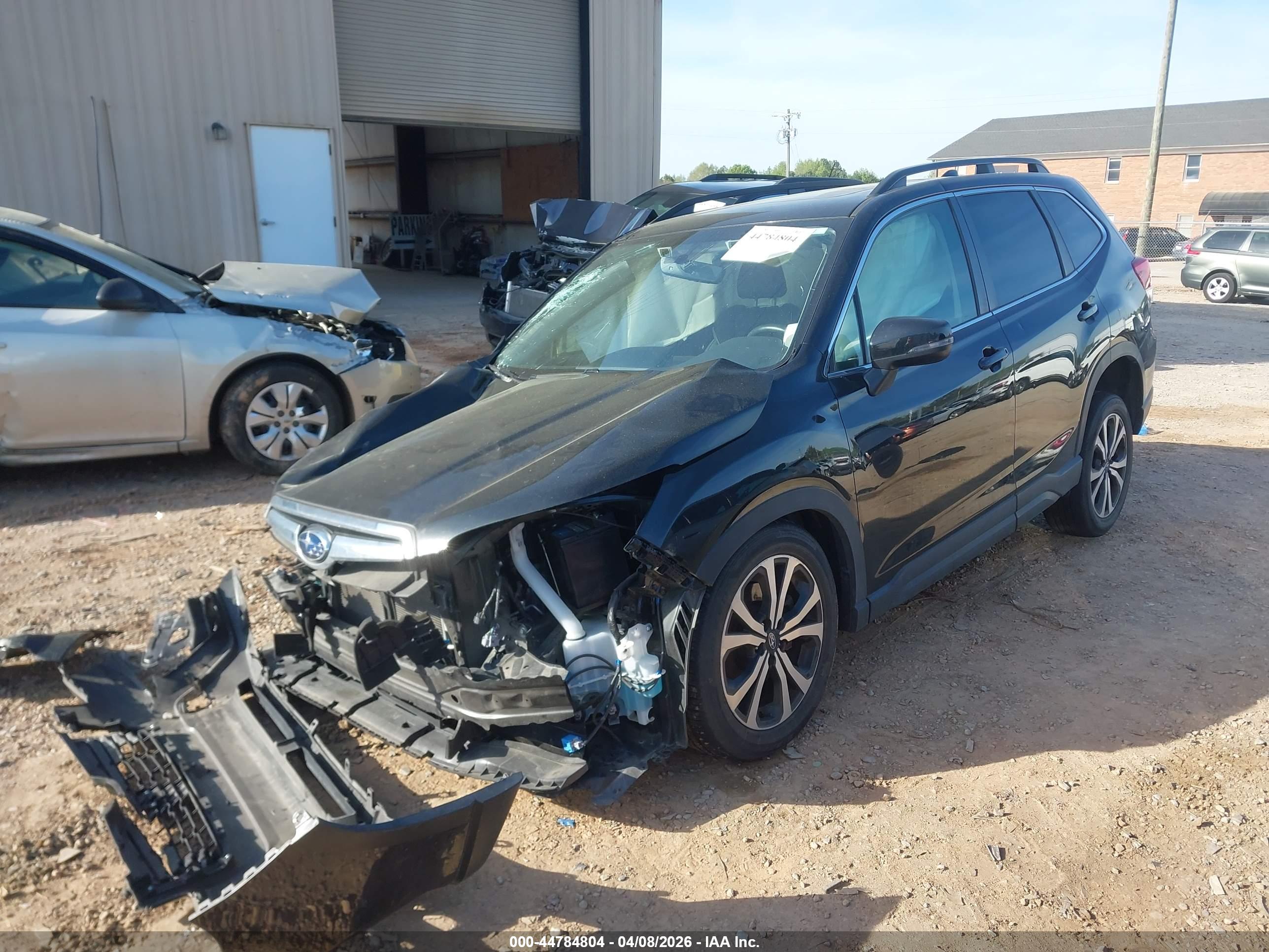 SUBARU FORESTER image 2