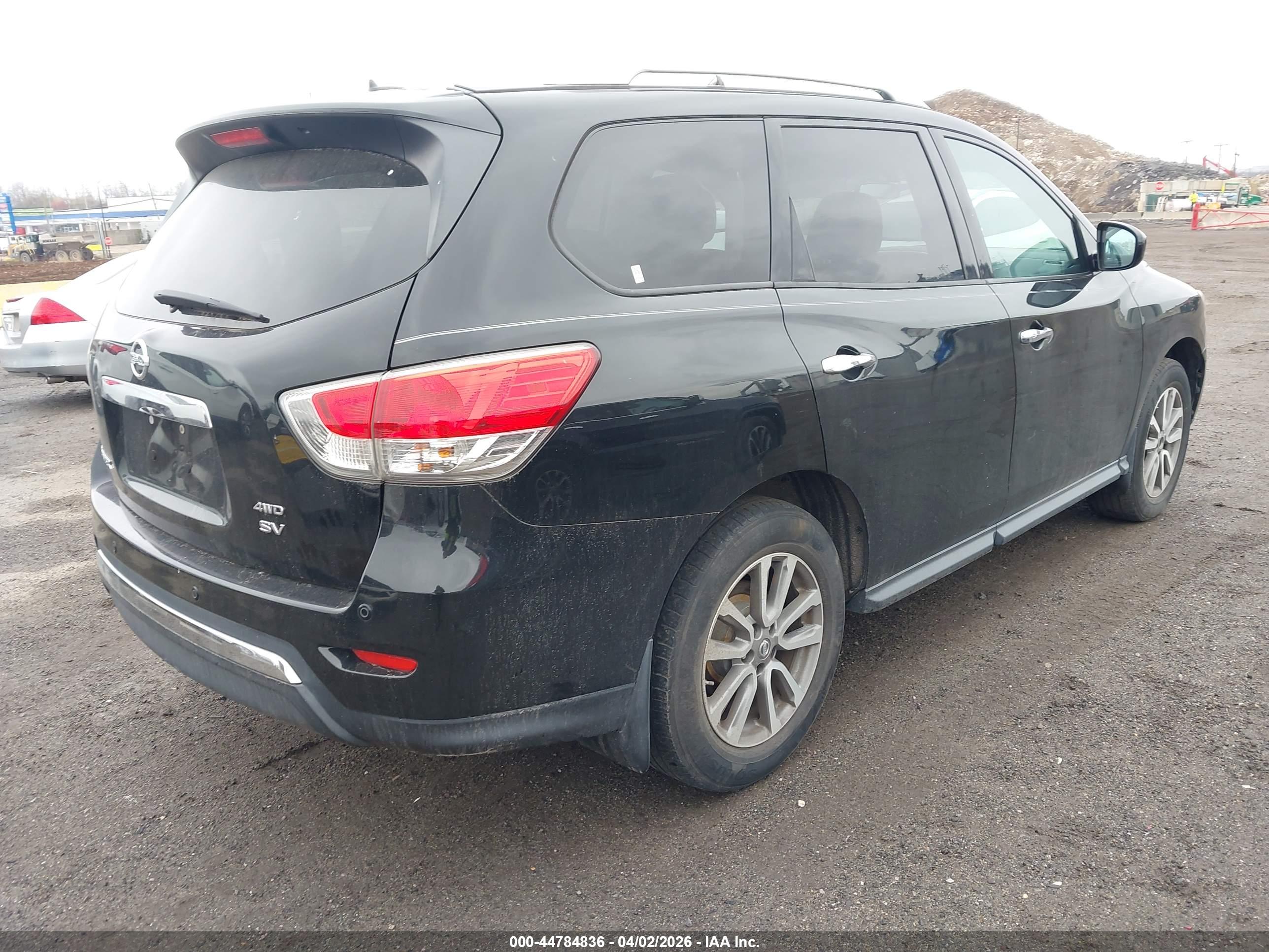 NISSAN PATHFINDER image 4
