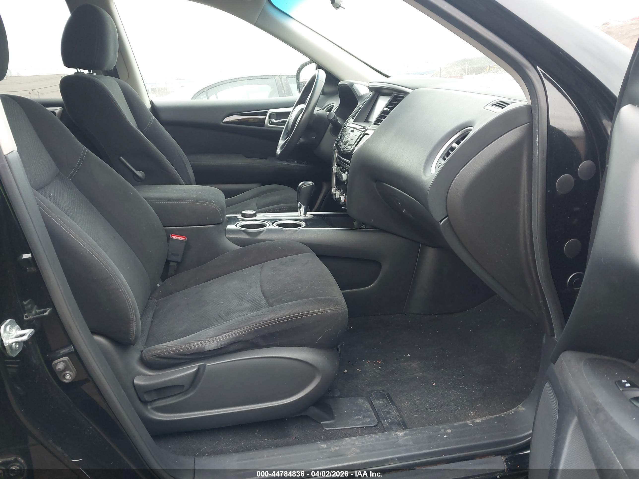 NISSAN PATHFINDER image 5