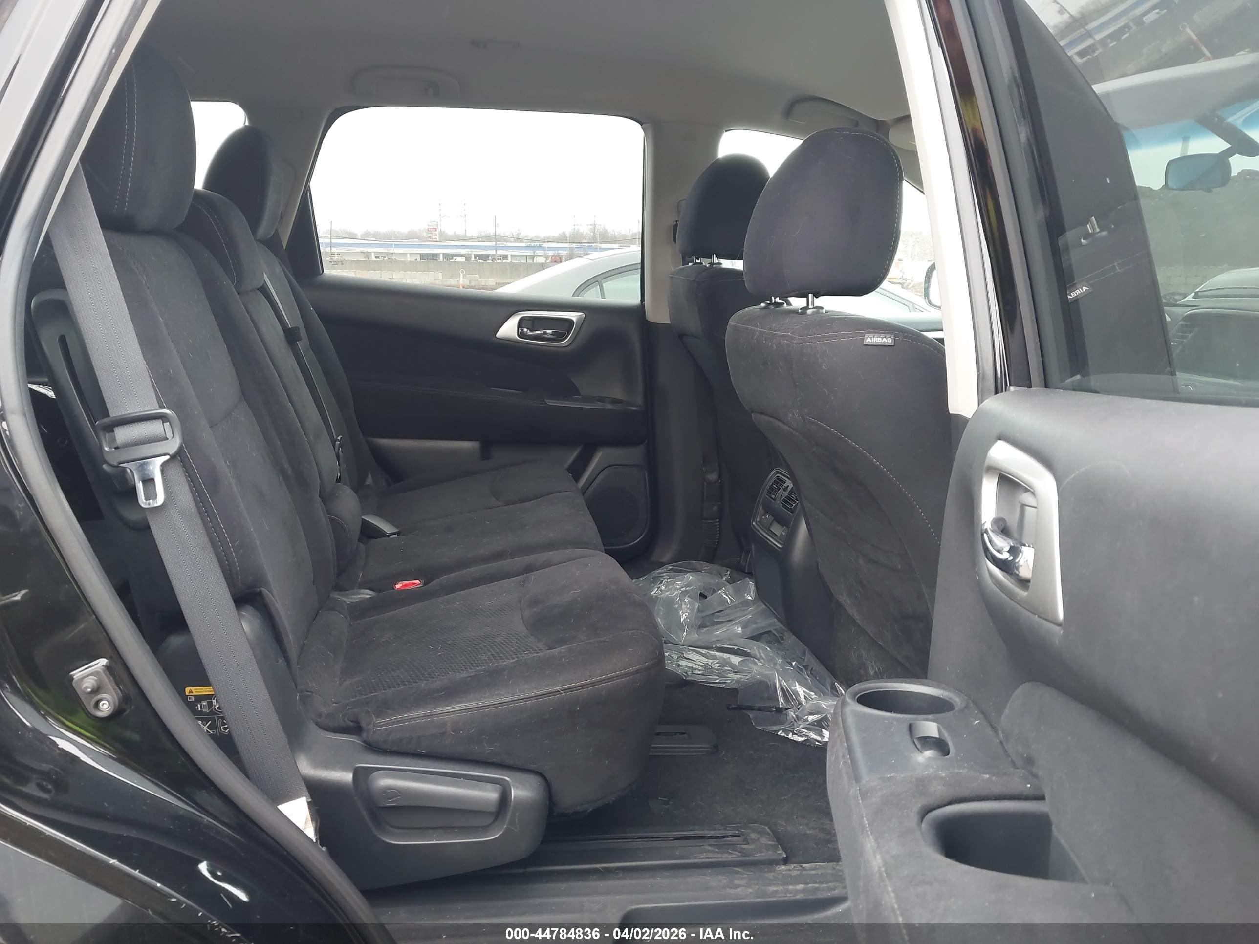 NISSAN PATHFINDER image 8