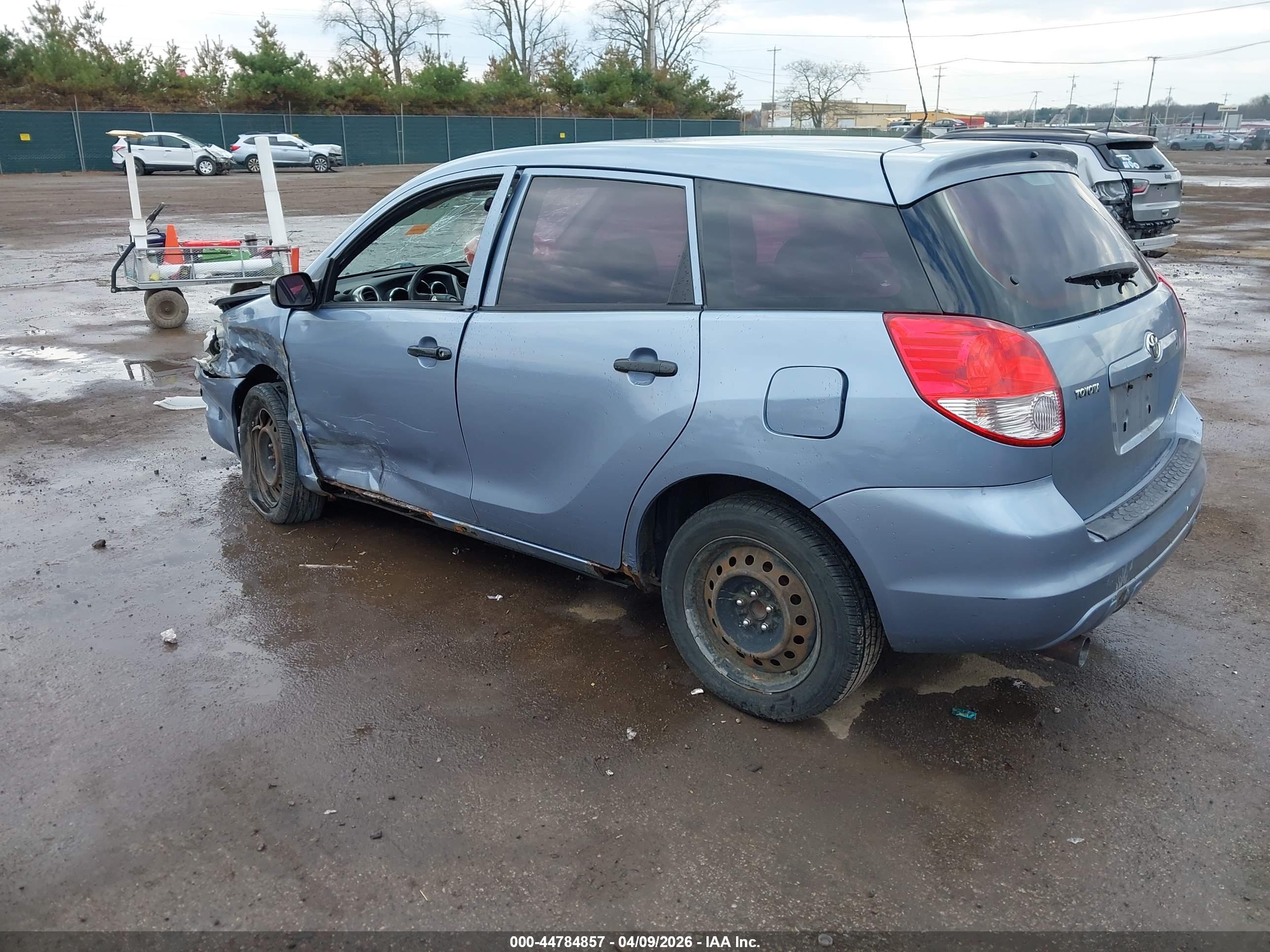 TOYOTA MATRIX image 3