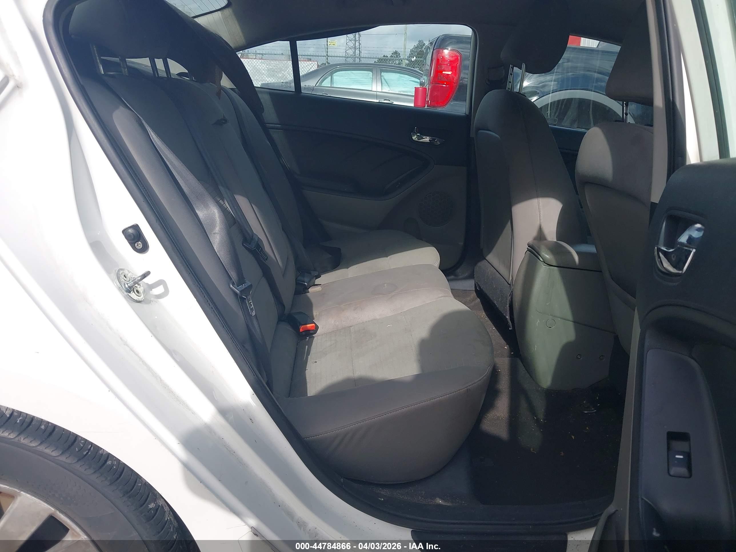 KIA FORTE image 8