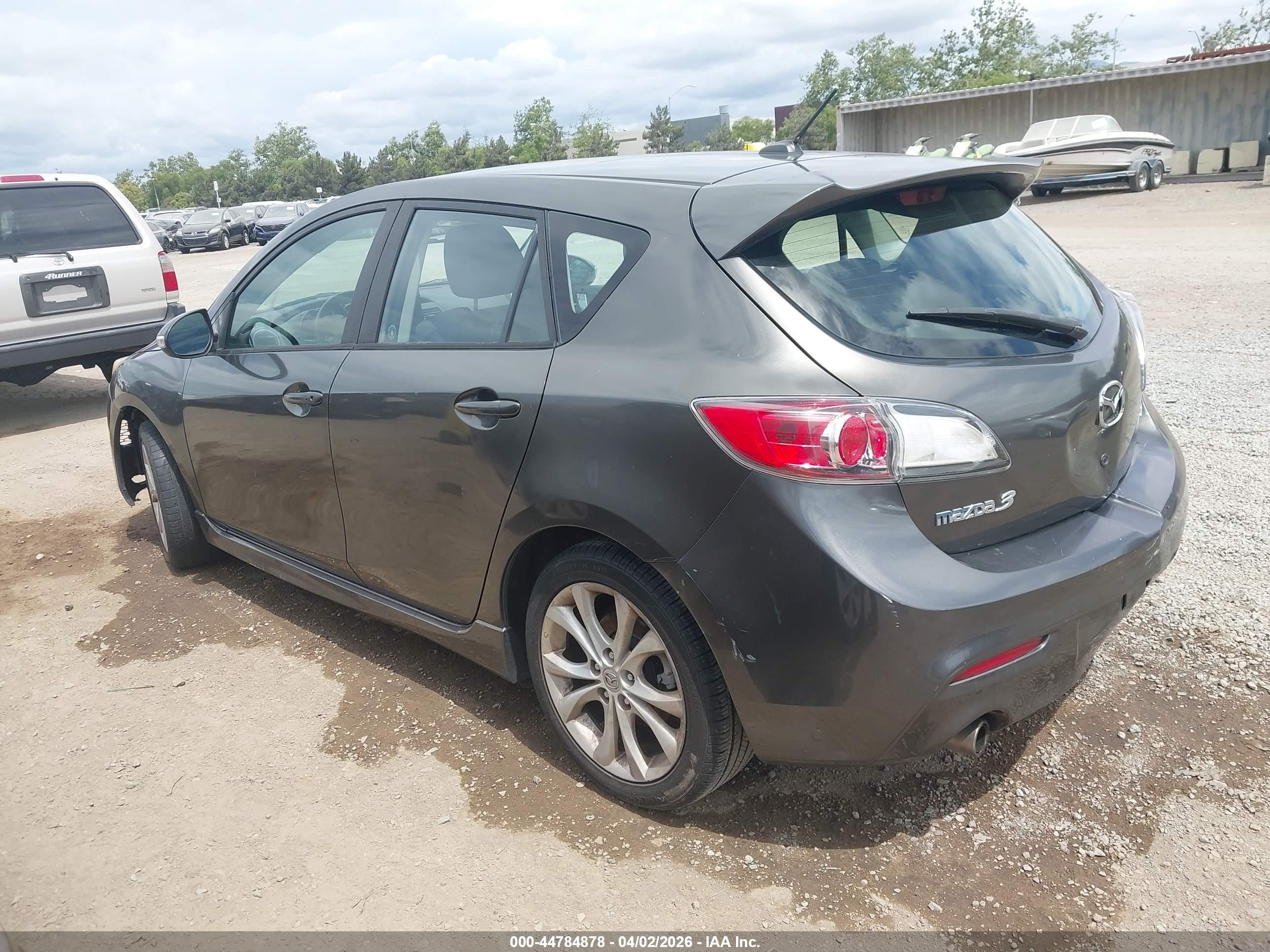 MAZDA MAZDA3 image 3