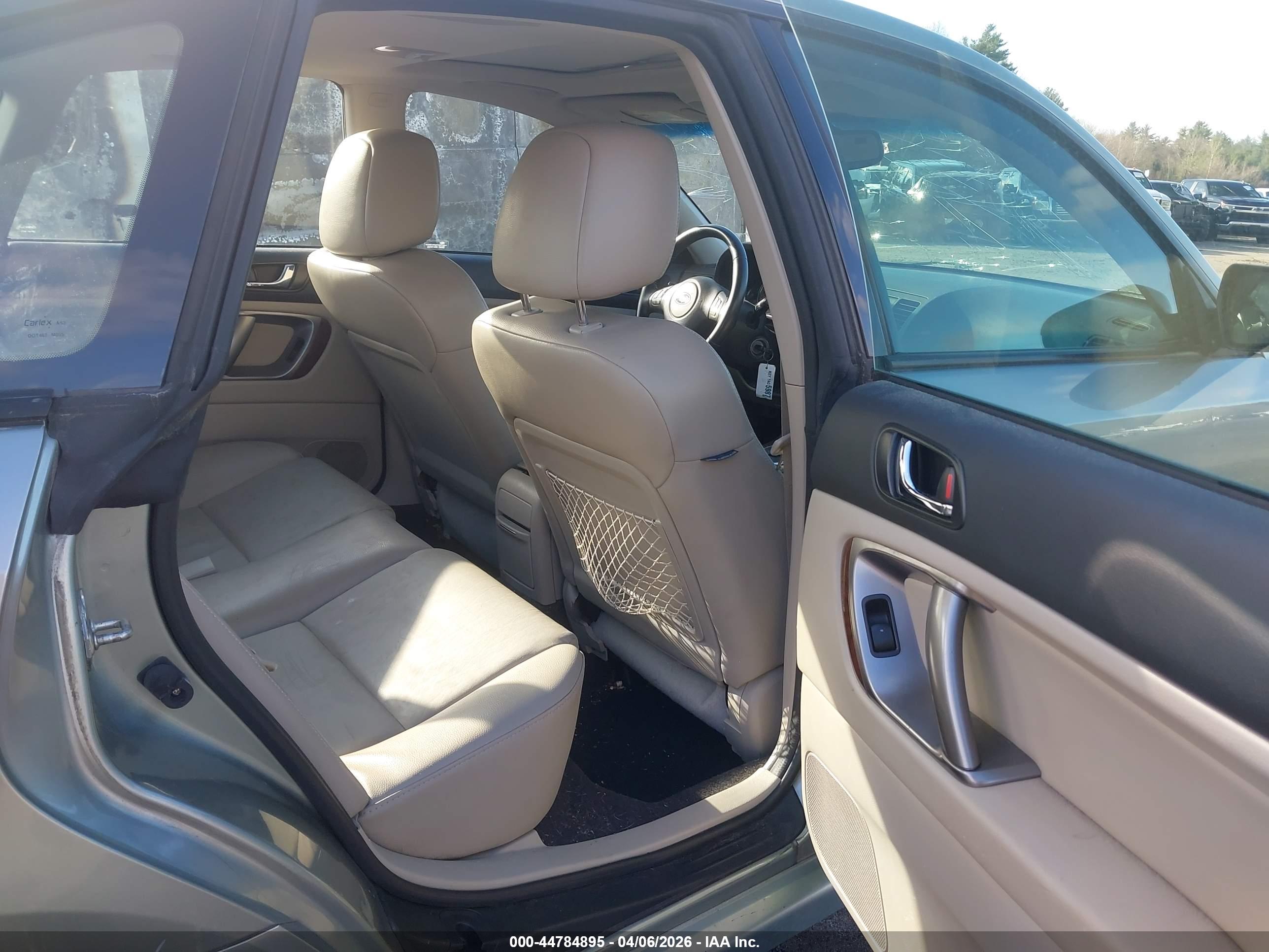 SUBARU LEGACY image 8