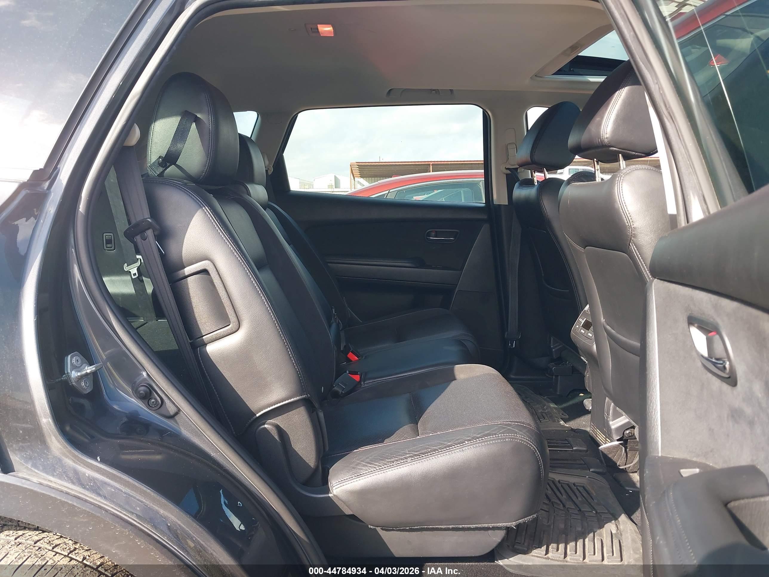 MAZDA CX-9 image 8