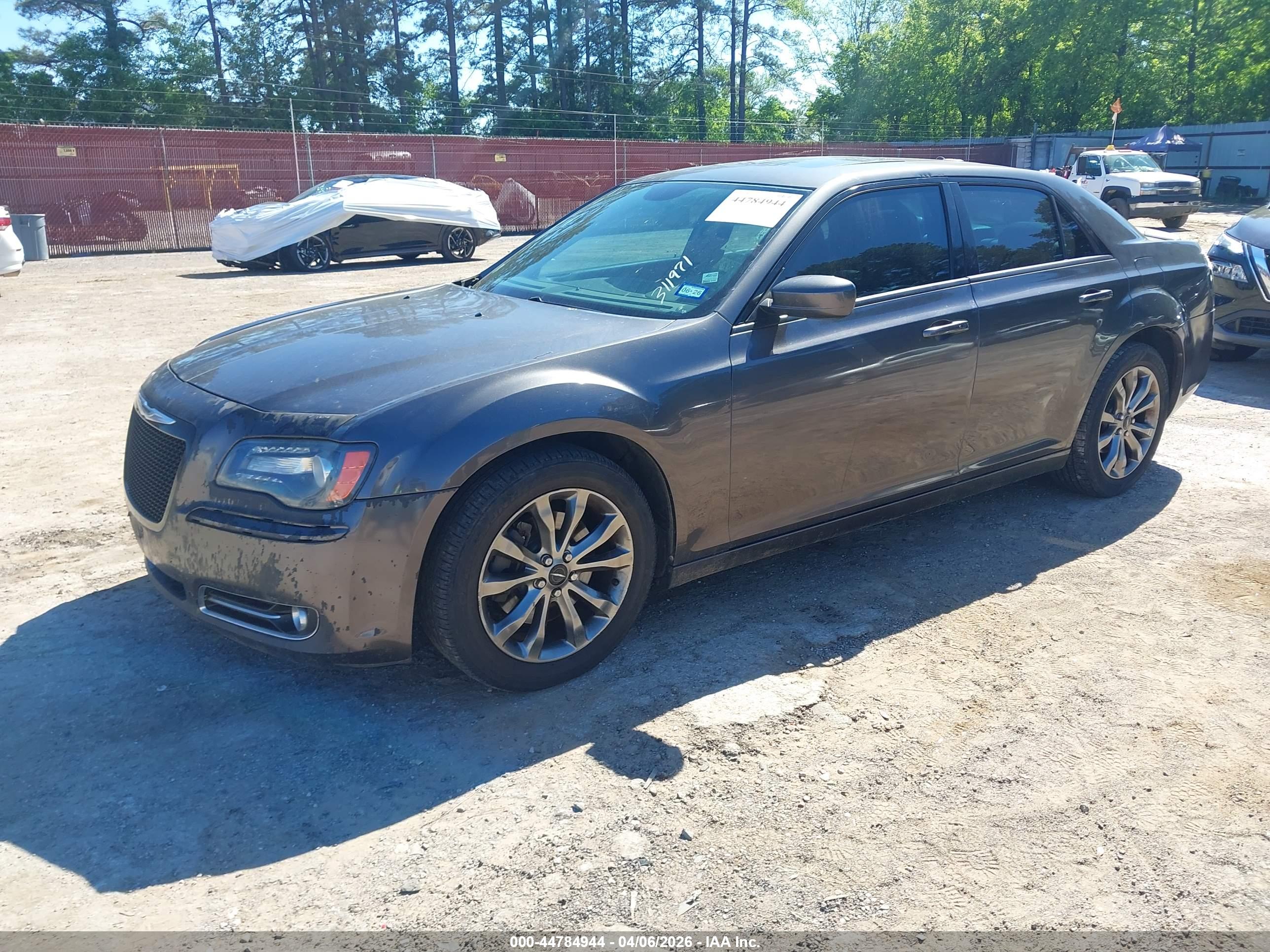 CHRYSLER 300 image 2