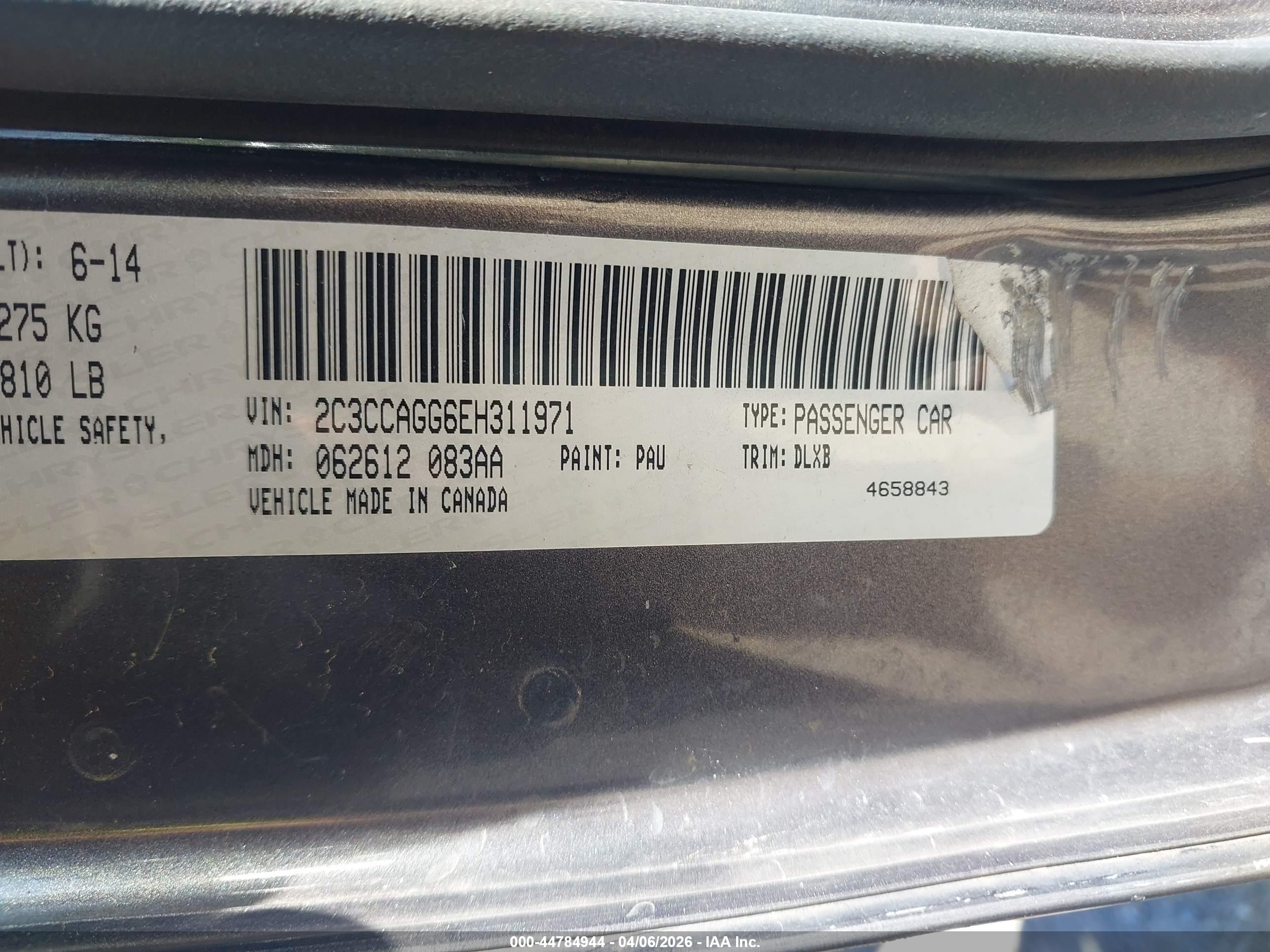 CHRYSLER 300 image 9