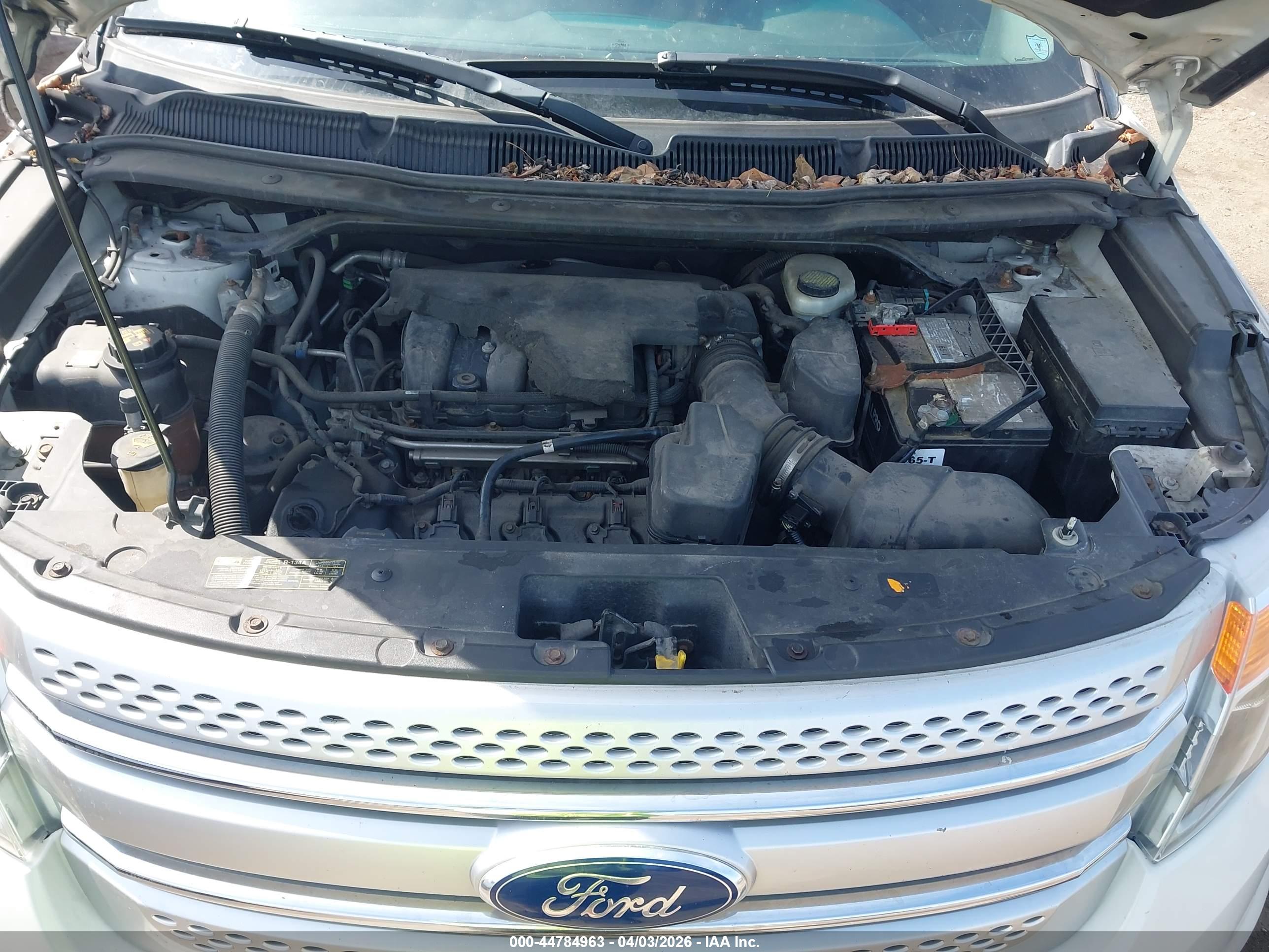 FORD EXPLORER image 10