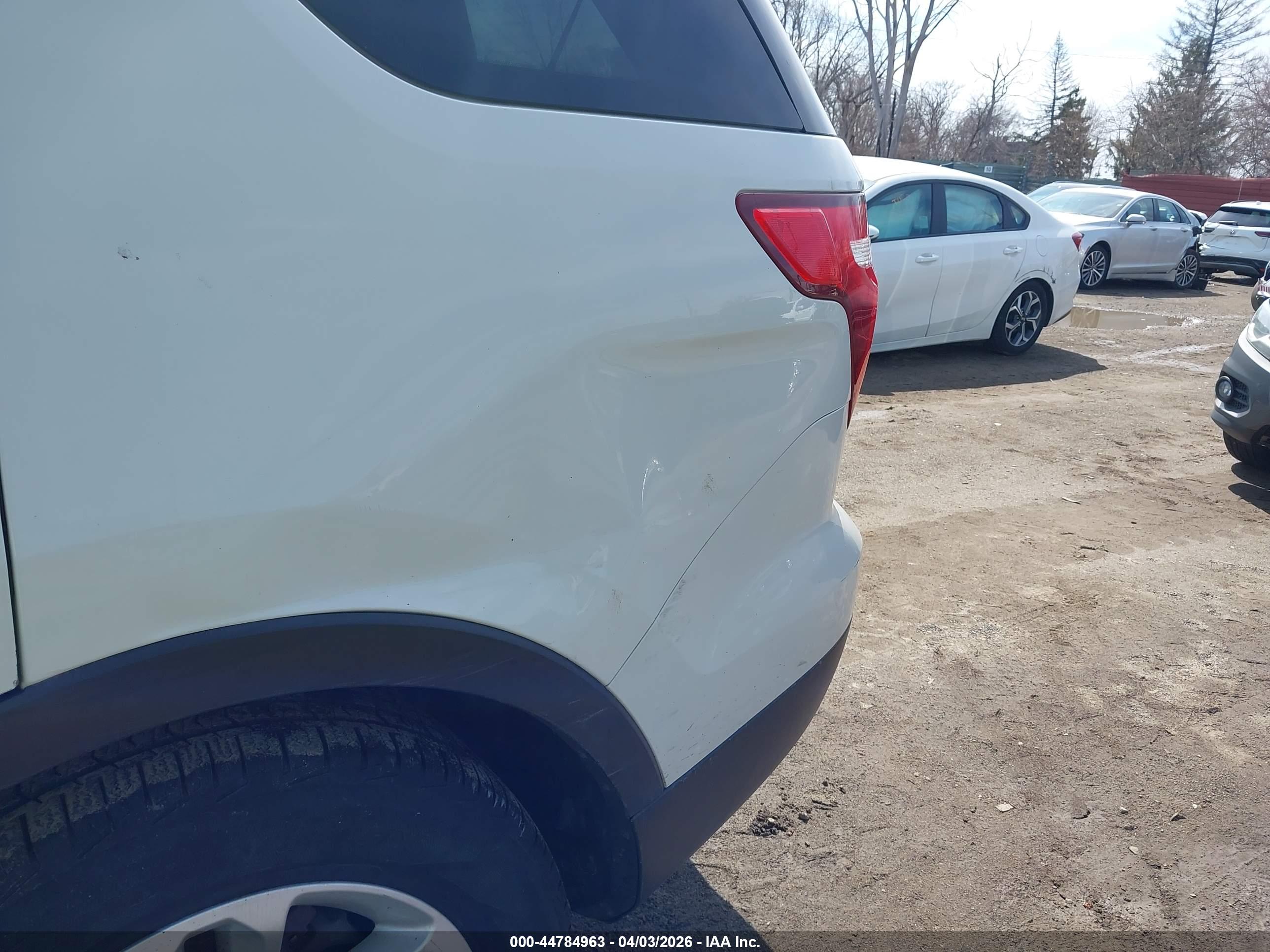 FORD EXPLORER image 6