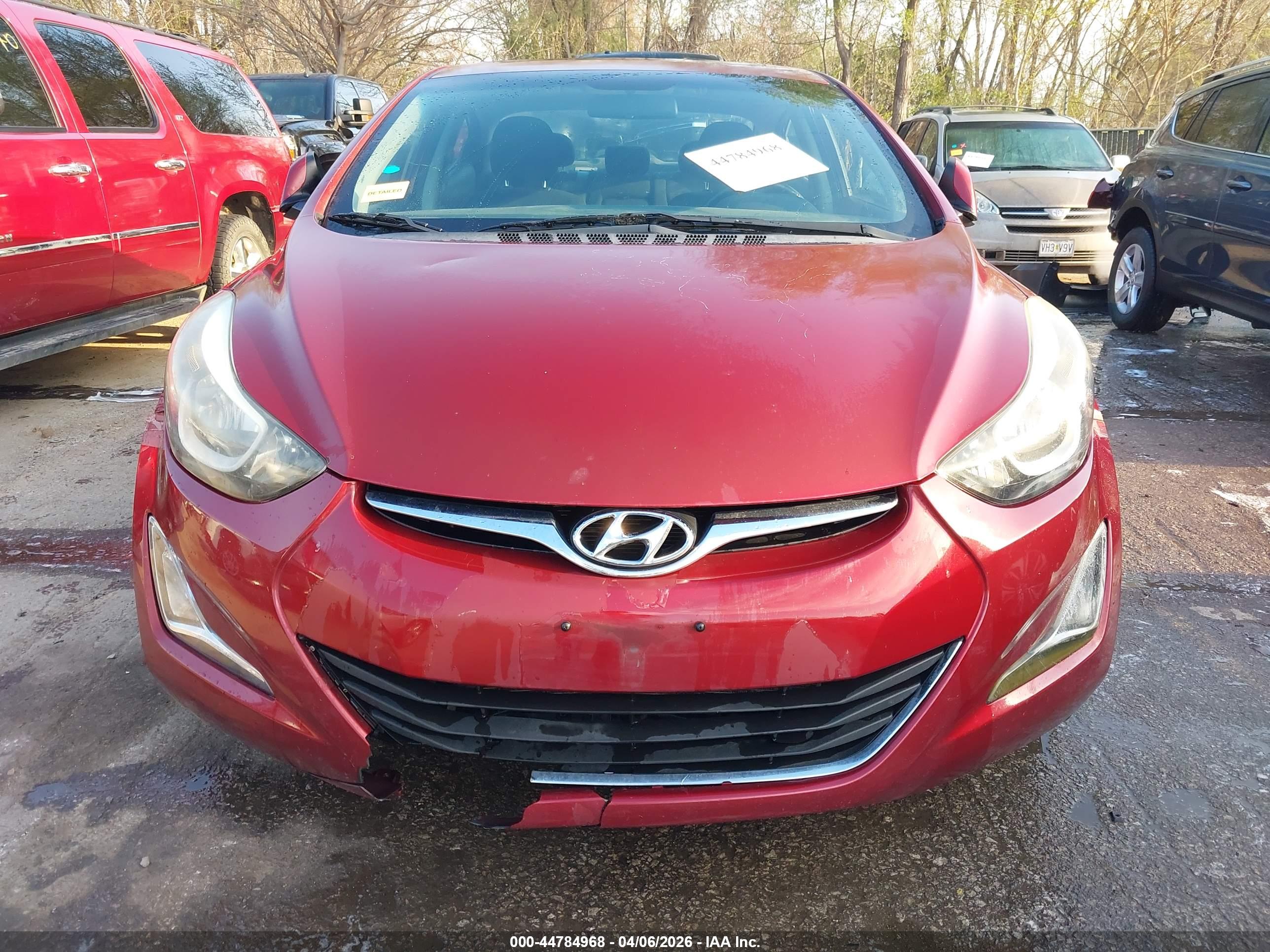 HYUNDAI ELANTRA image 6