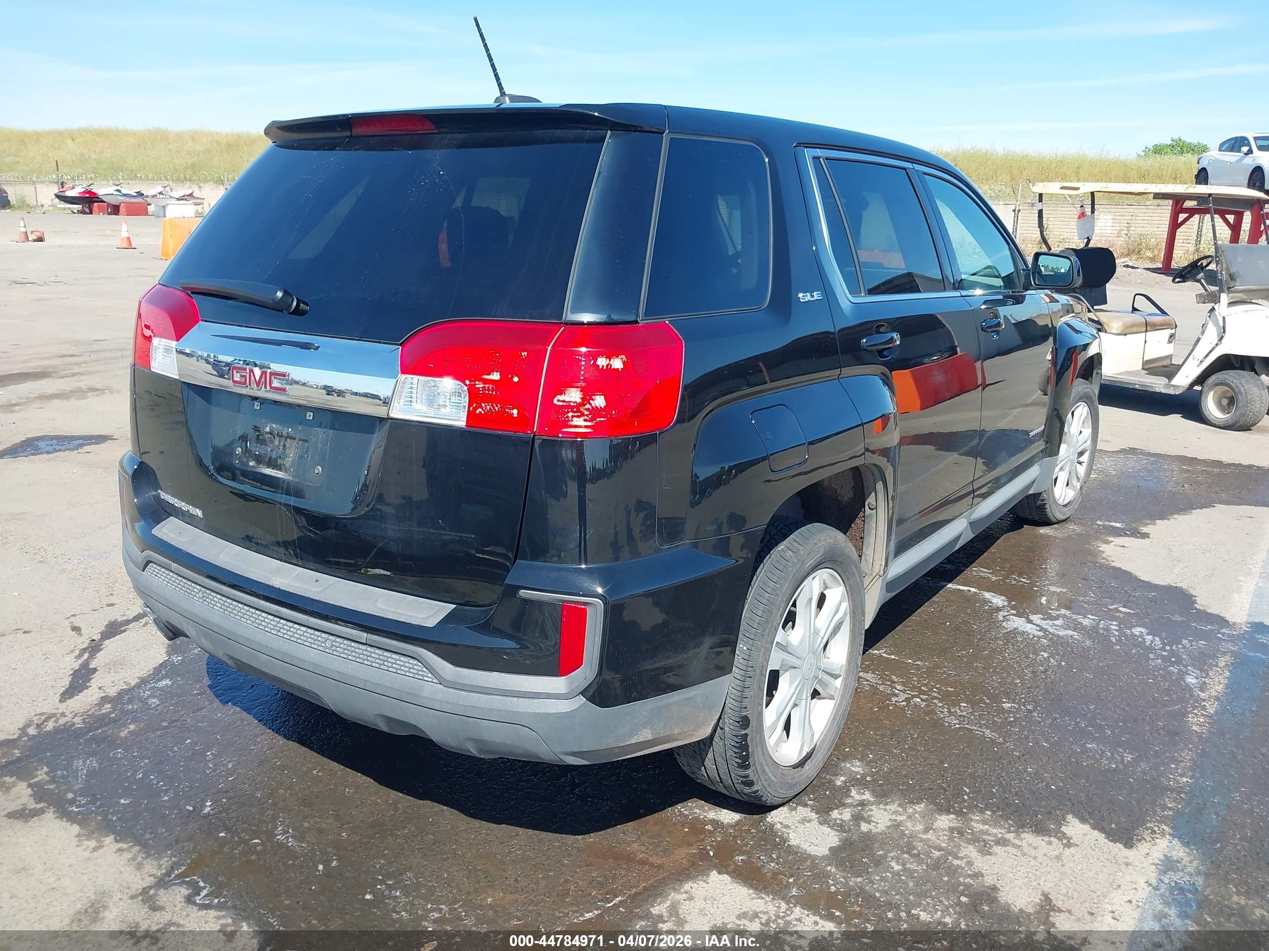 GMC TERRAIN image 4