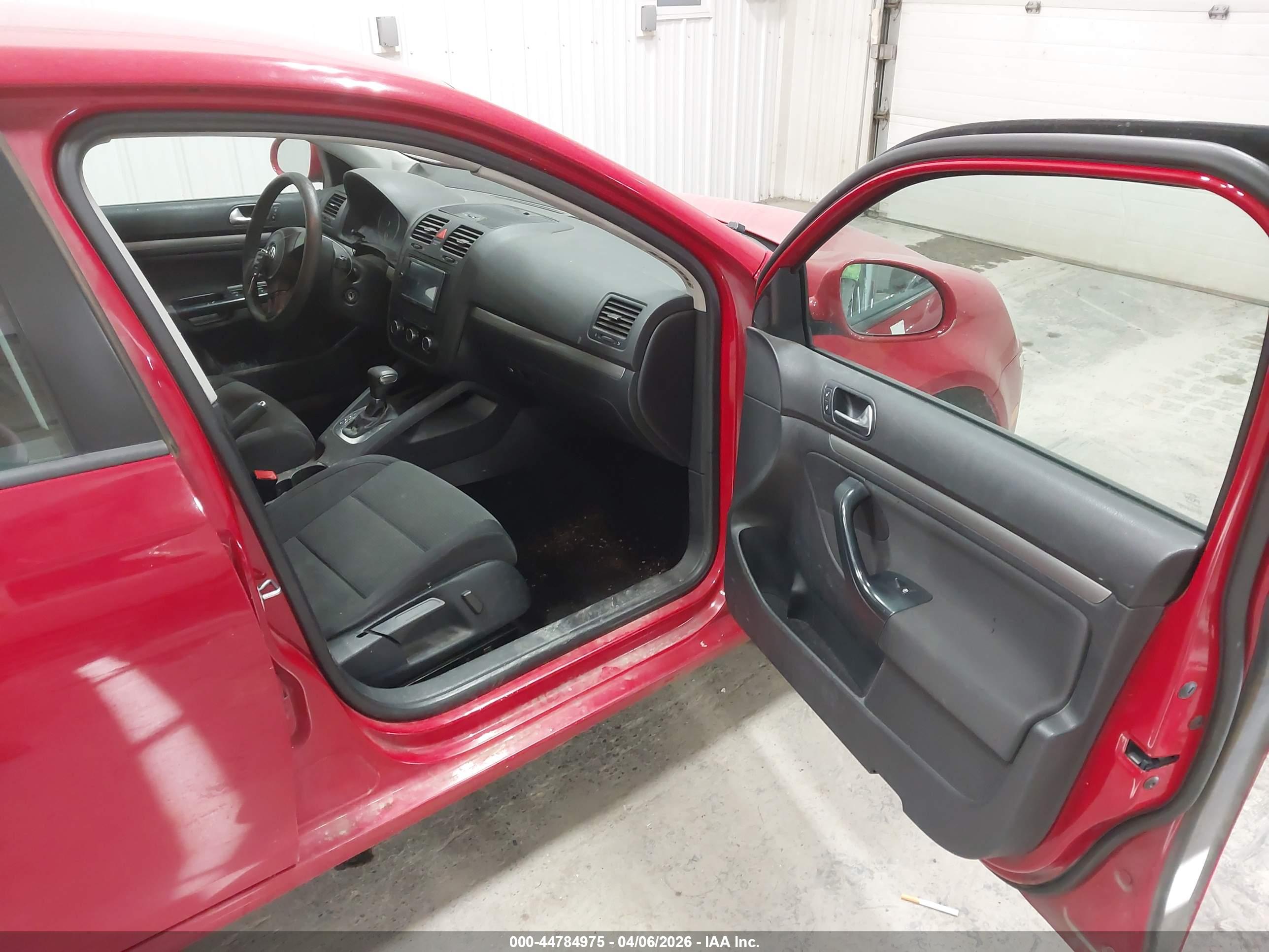 VOLKSWAGEN JETTA image 5