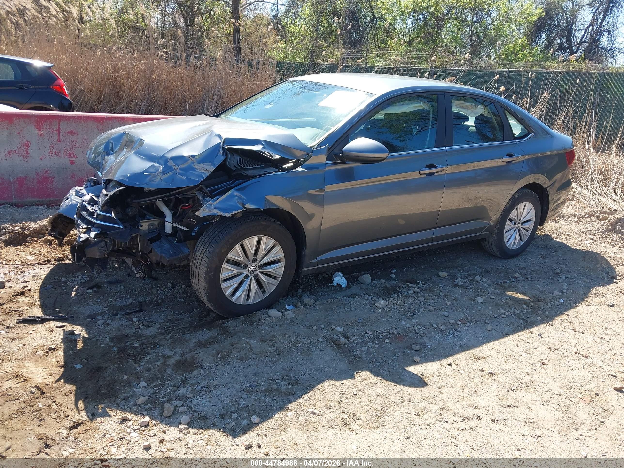 VOLKSWAGEN JETTA image 2