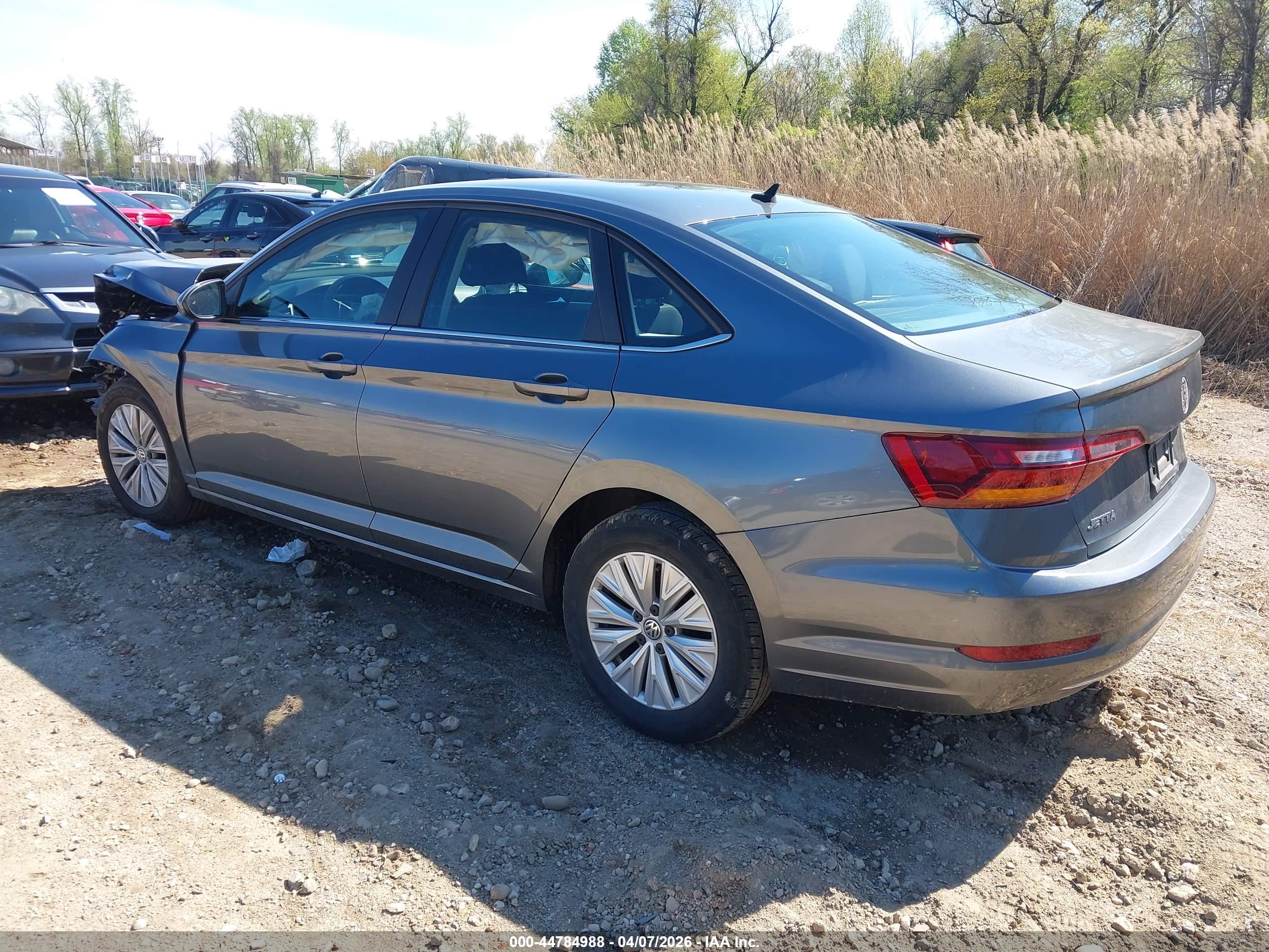 VOLKSWAGEN JETTA image 3