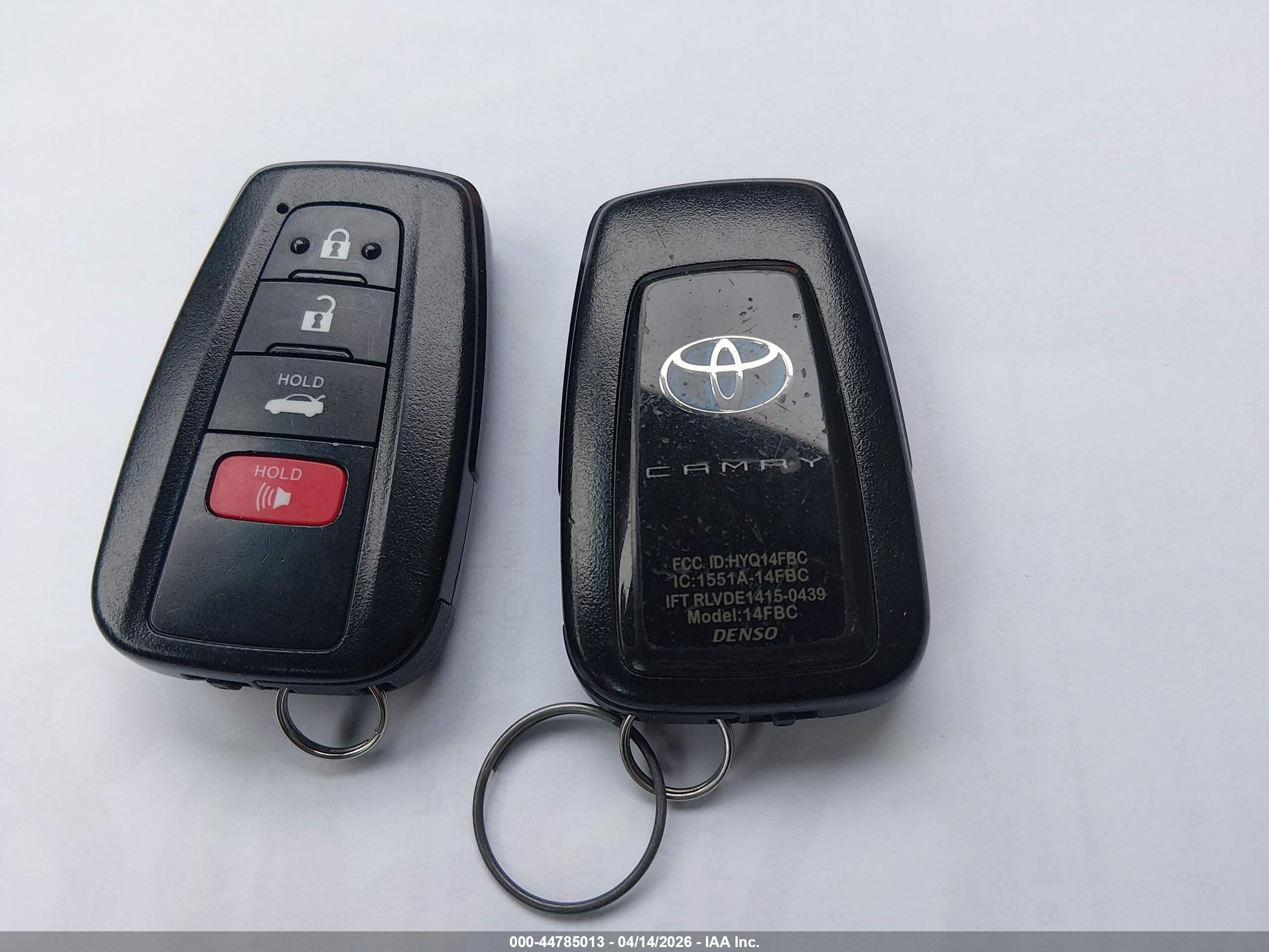 TOYOTA CAMRY image 11