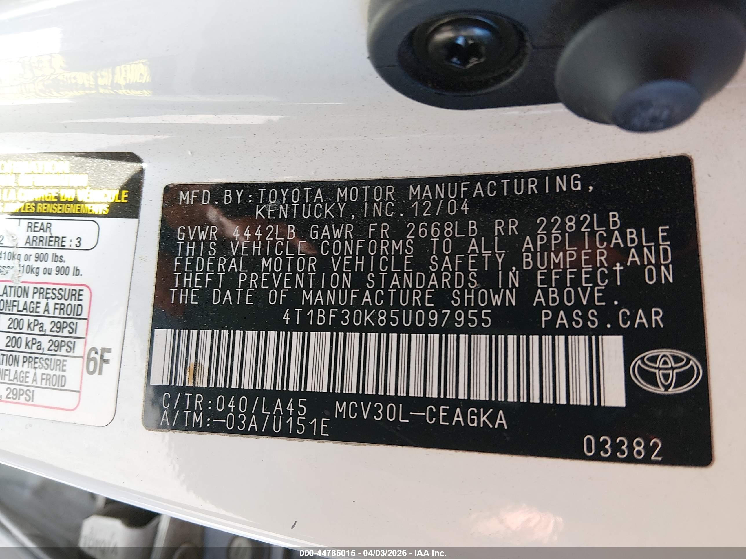 TOYOTA CAMRY image 9