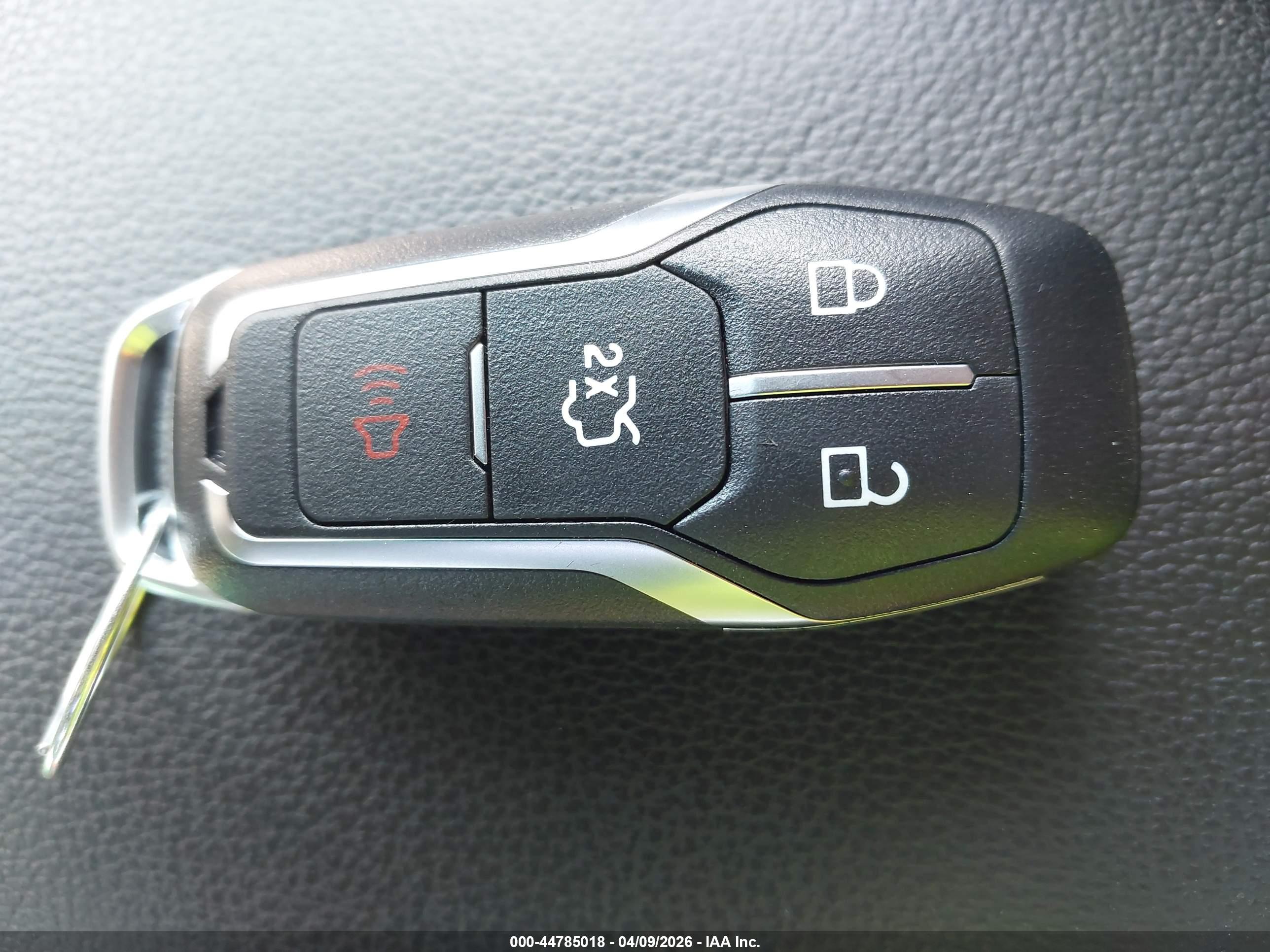 FORD EXPLORER image 11