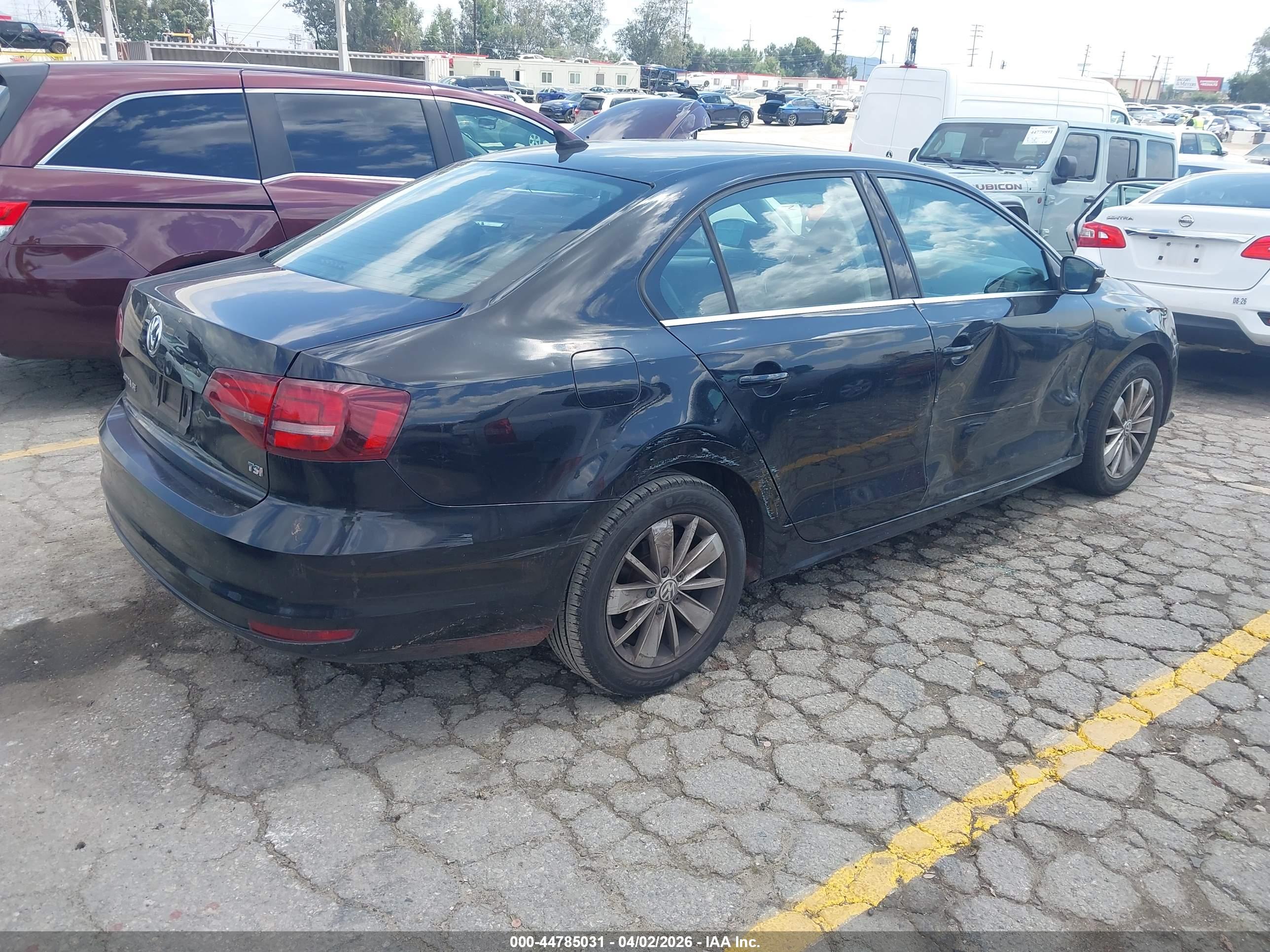 VOLKSWAGEN JETTA image 4