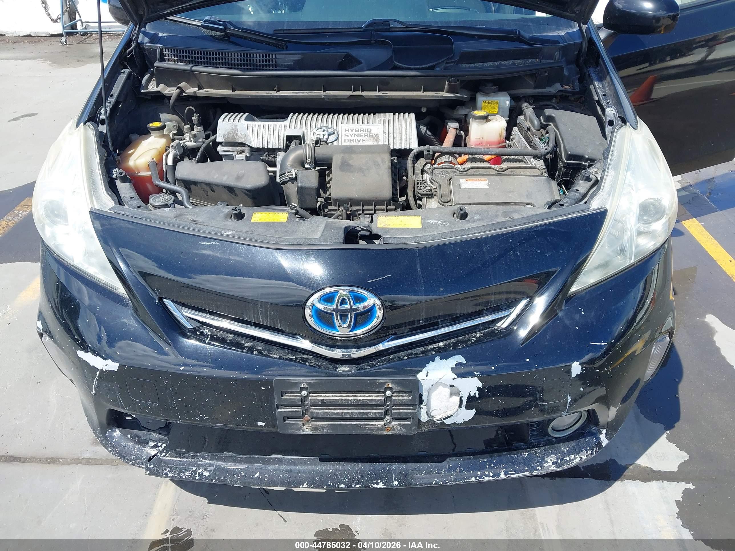 TOYOTA PRIUS image 10