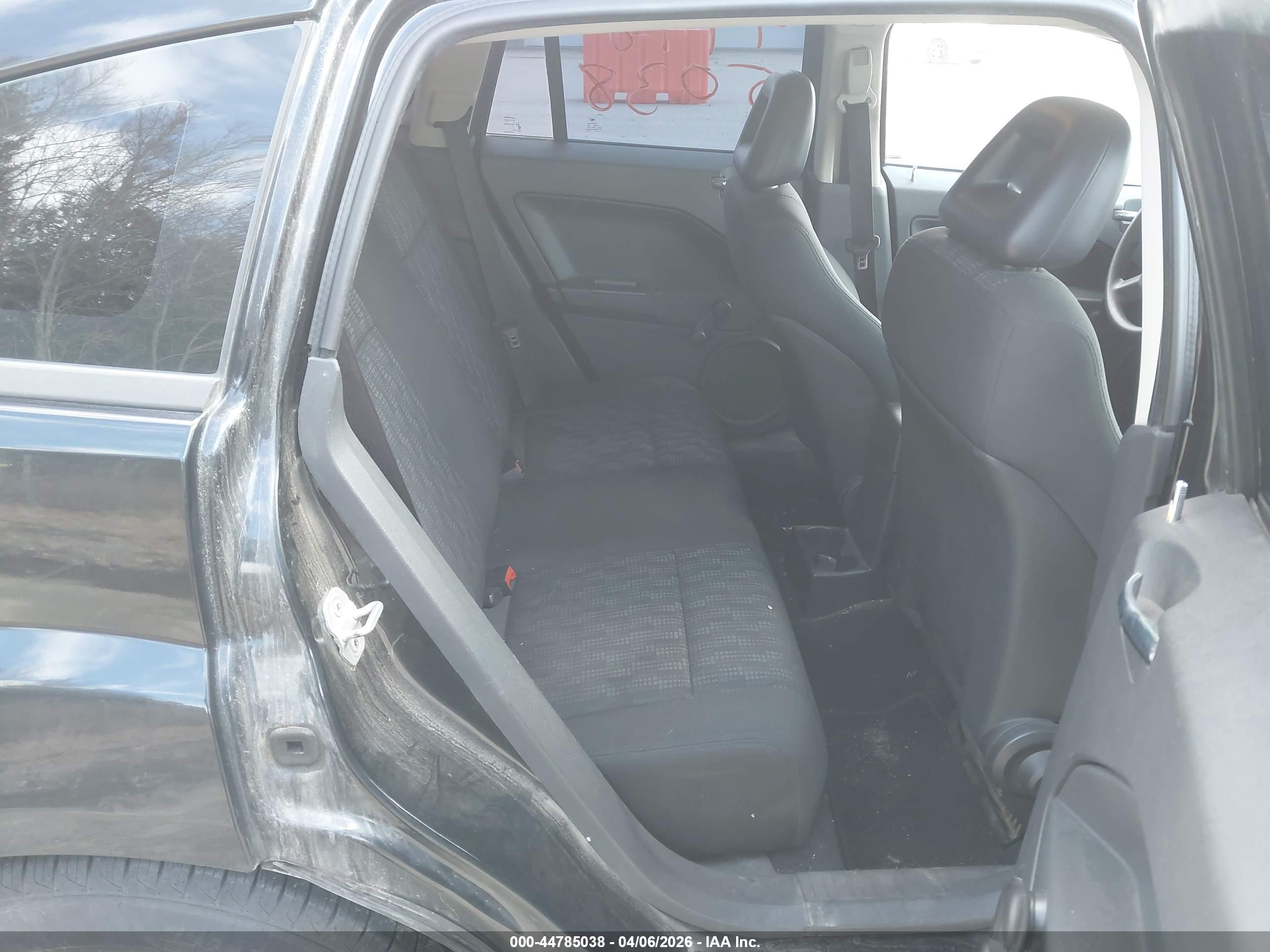 DODGE CALIBER image 8