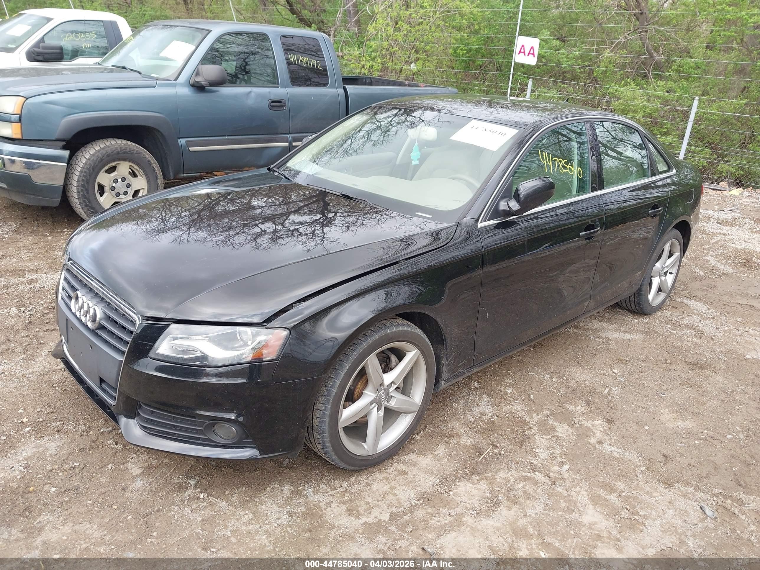 AUDI A4 image 2