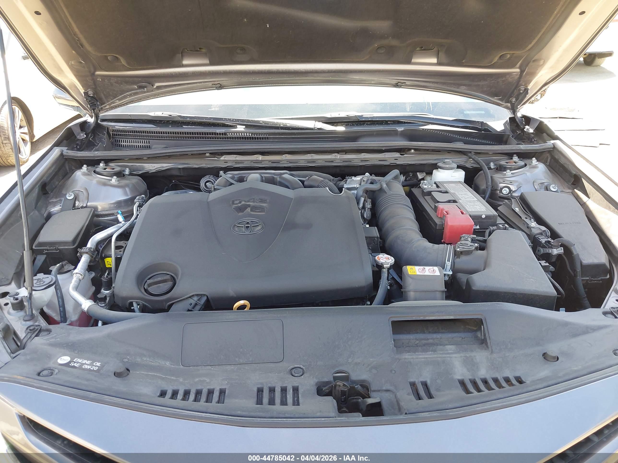 TOYOTA CAMRY image 10