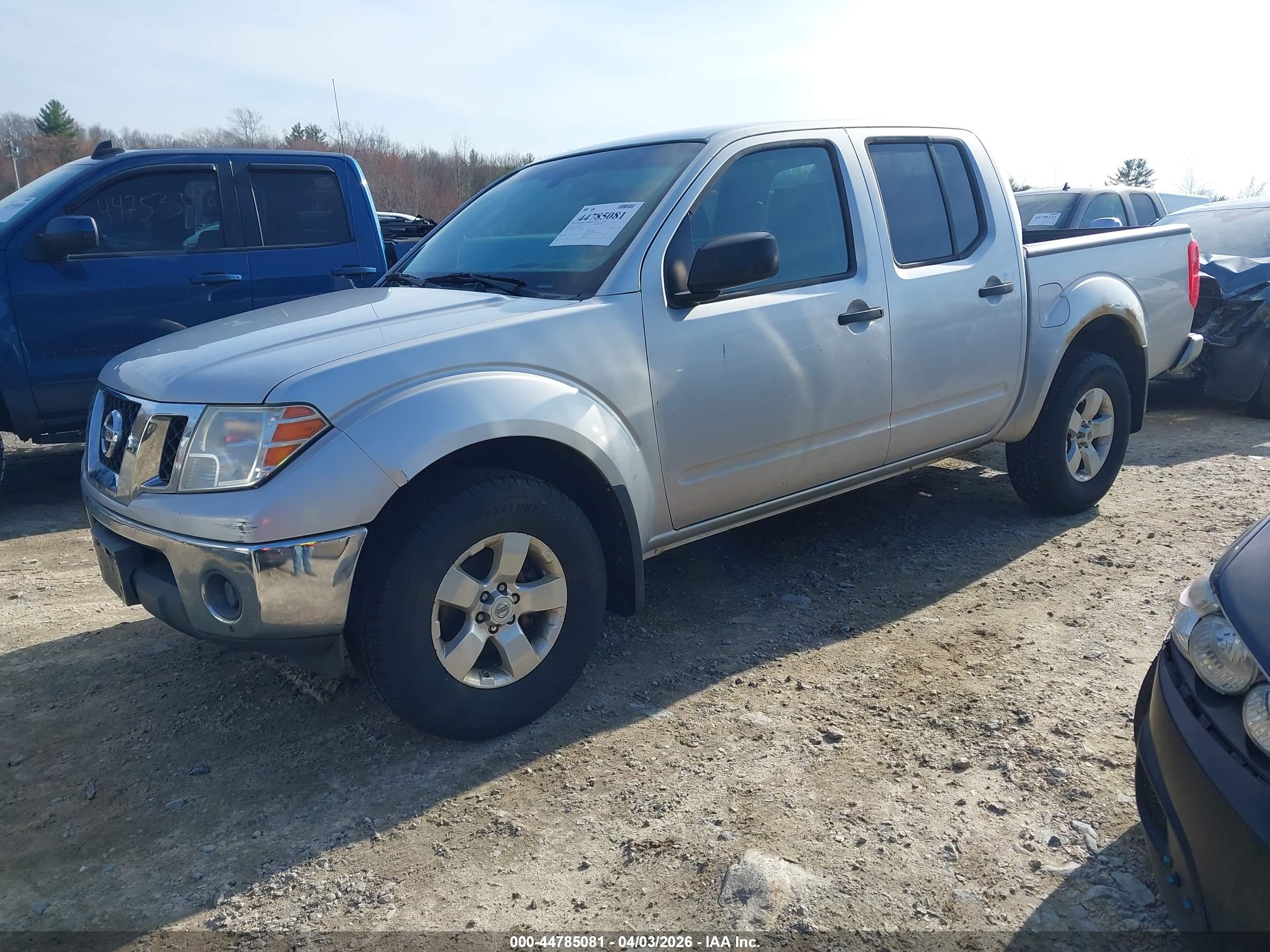 NISSAN FRONTIER image 2
