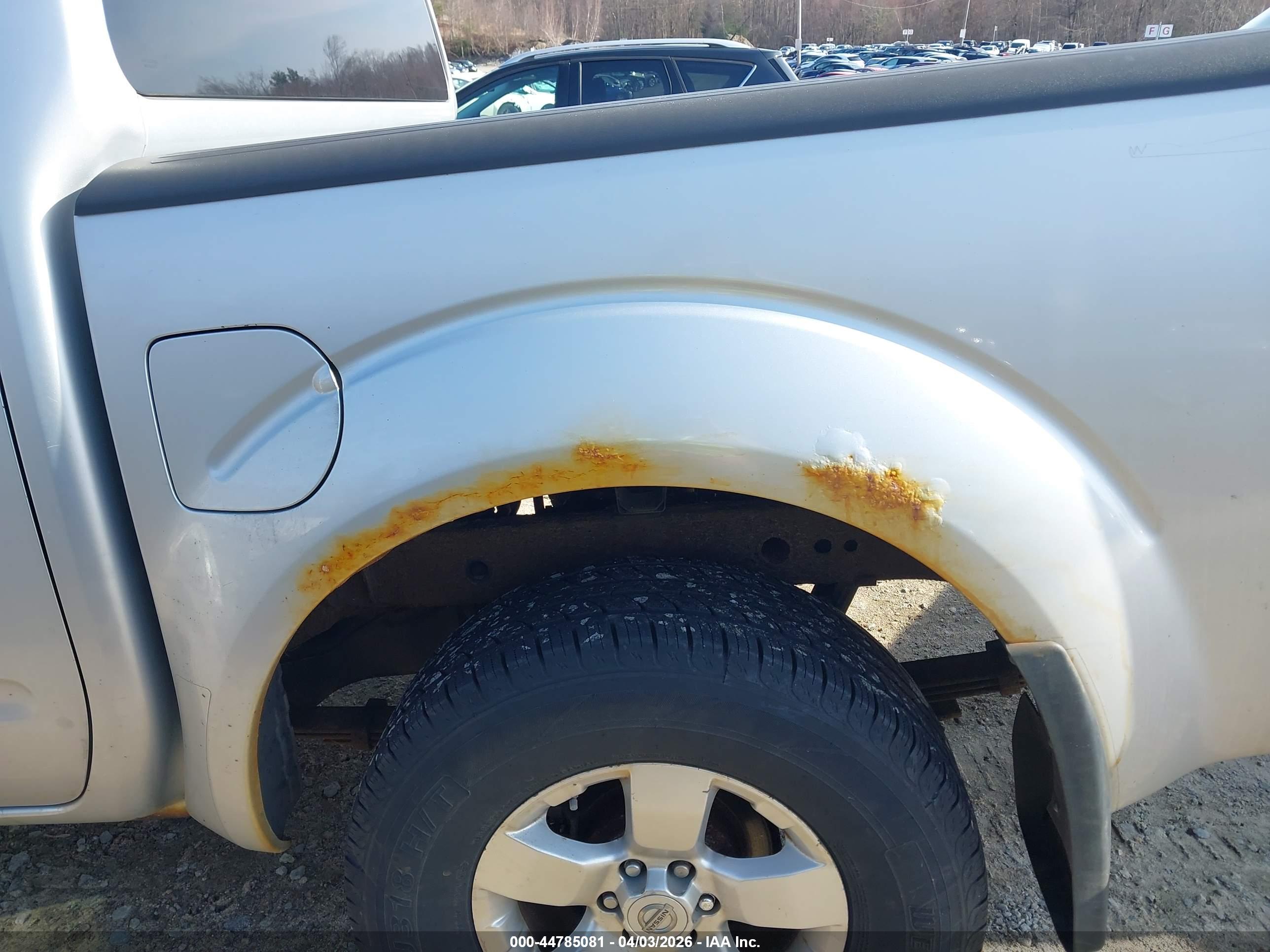 NISSAN FRONTIER image 6