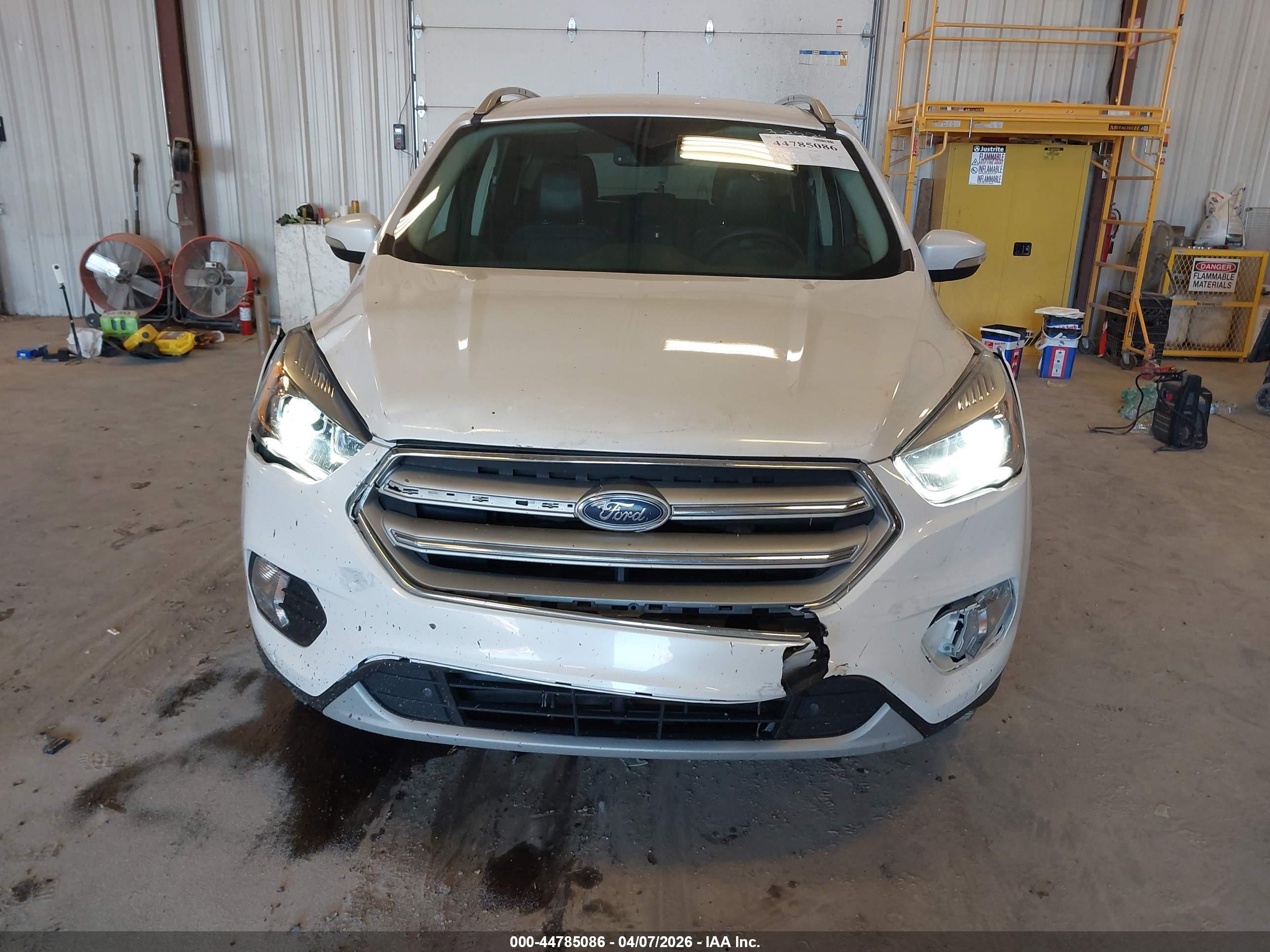 FORD ESCAPE image 6