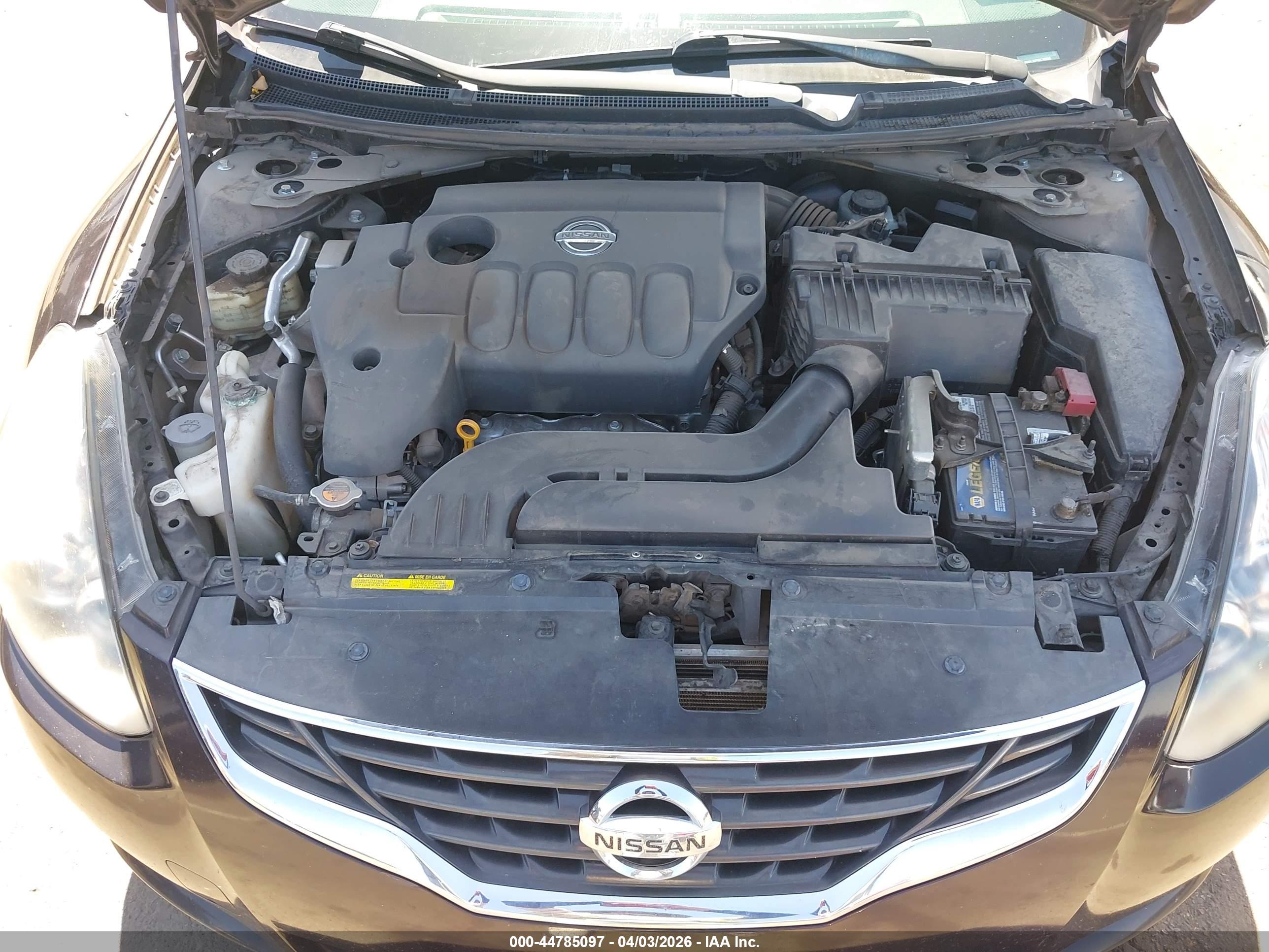 NISSAN ALTIMA image 10