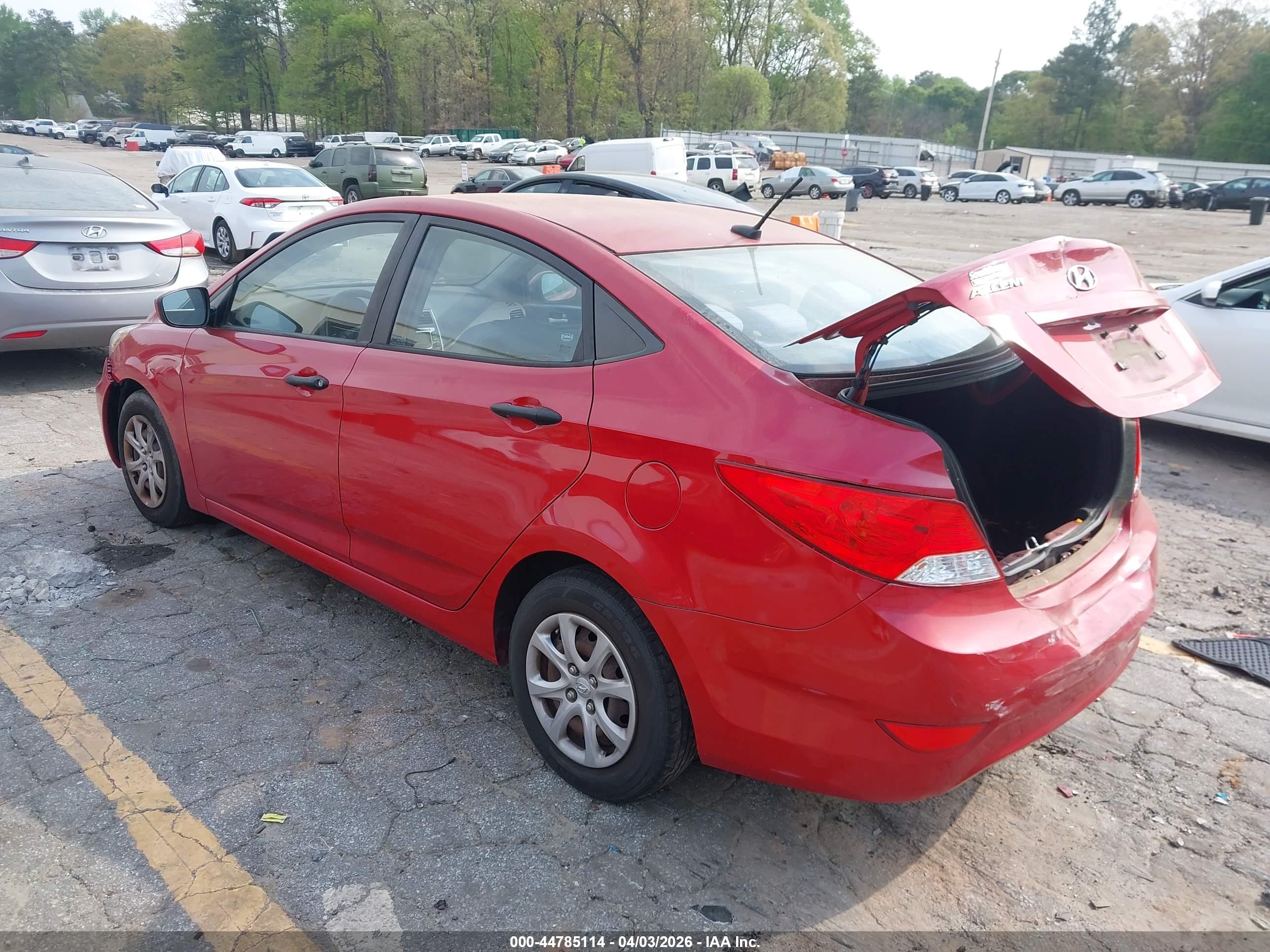 HYUNDAI ACCENT image 3