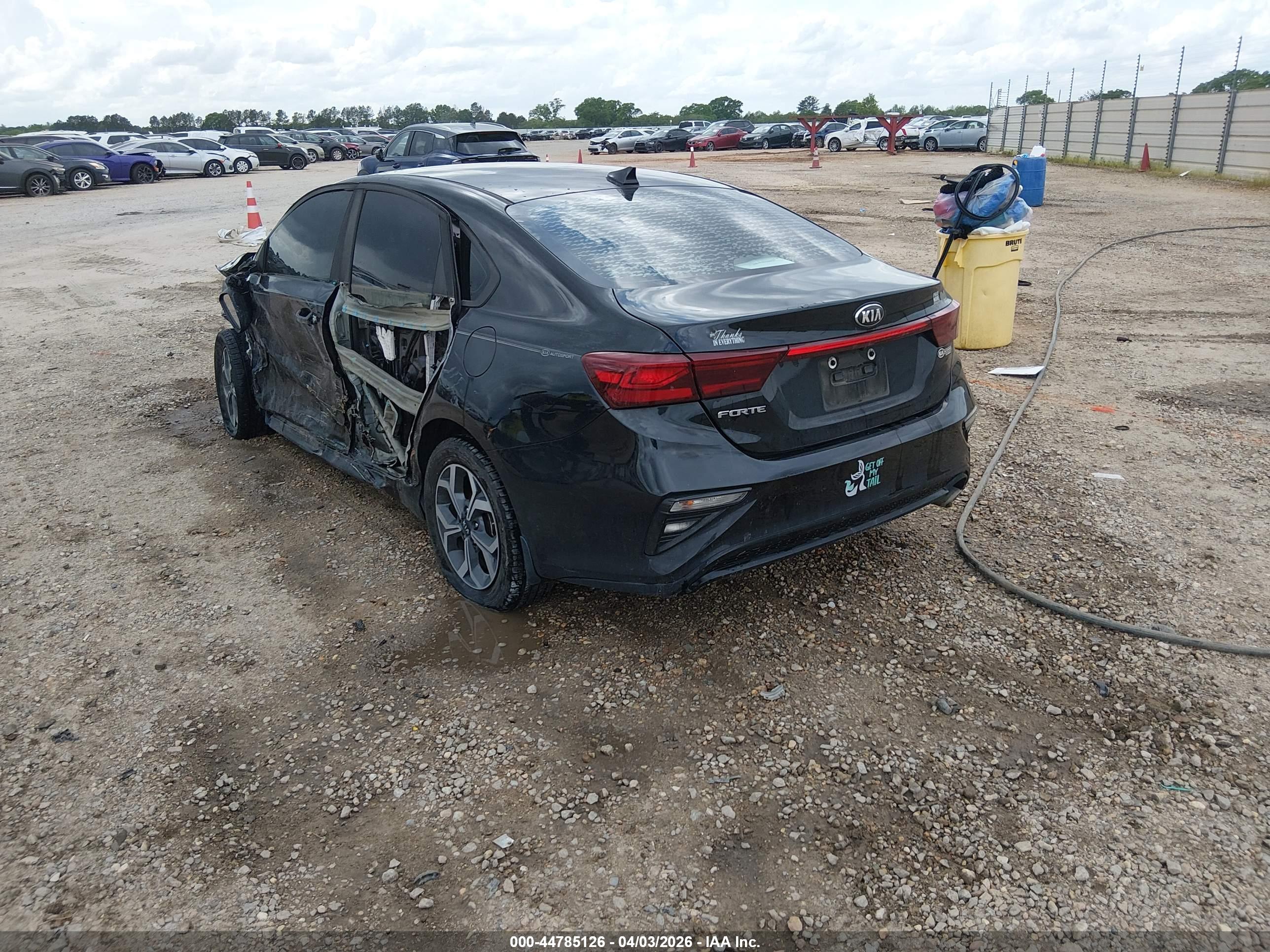 KIA FORTE image 3