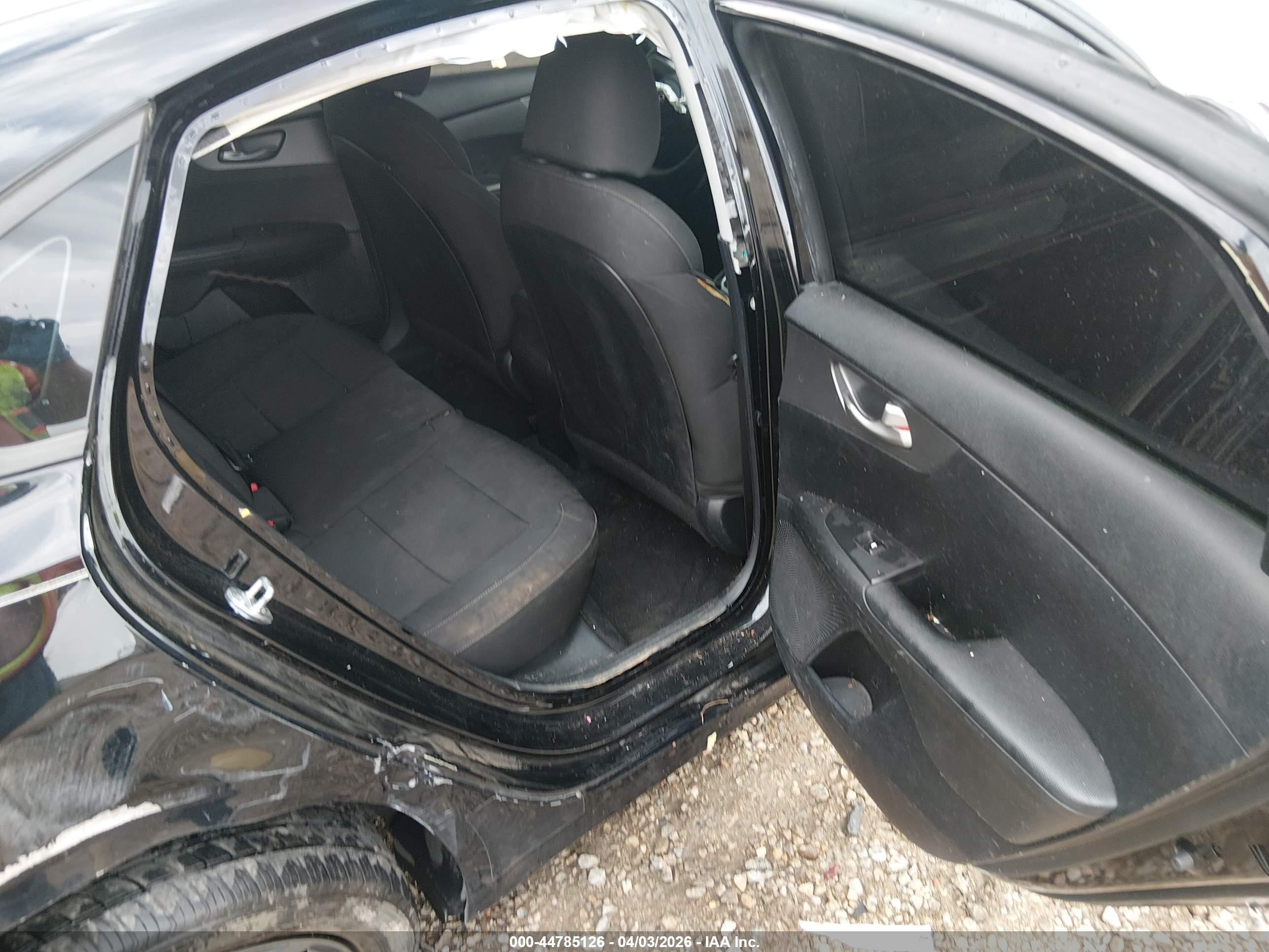 KIA FORTE image 8