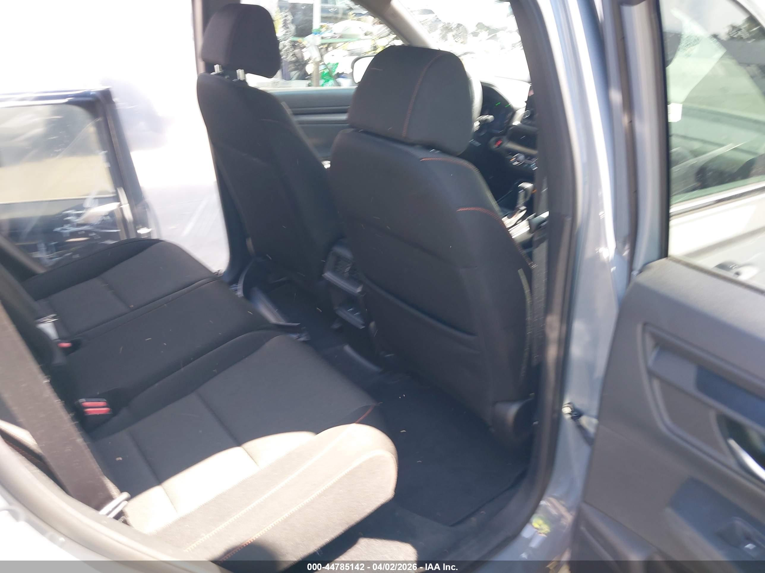 HONDA CR-V image 8