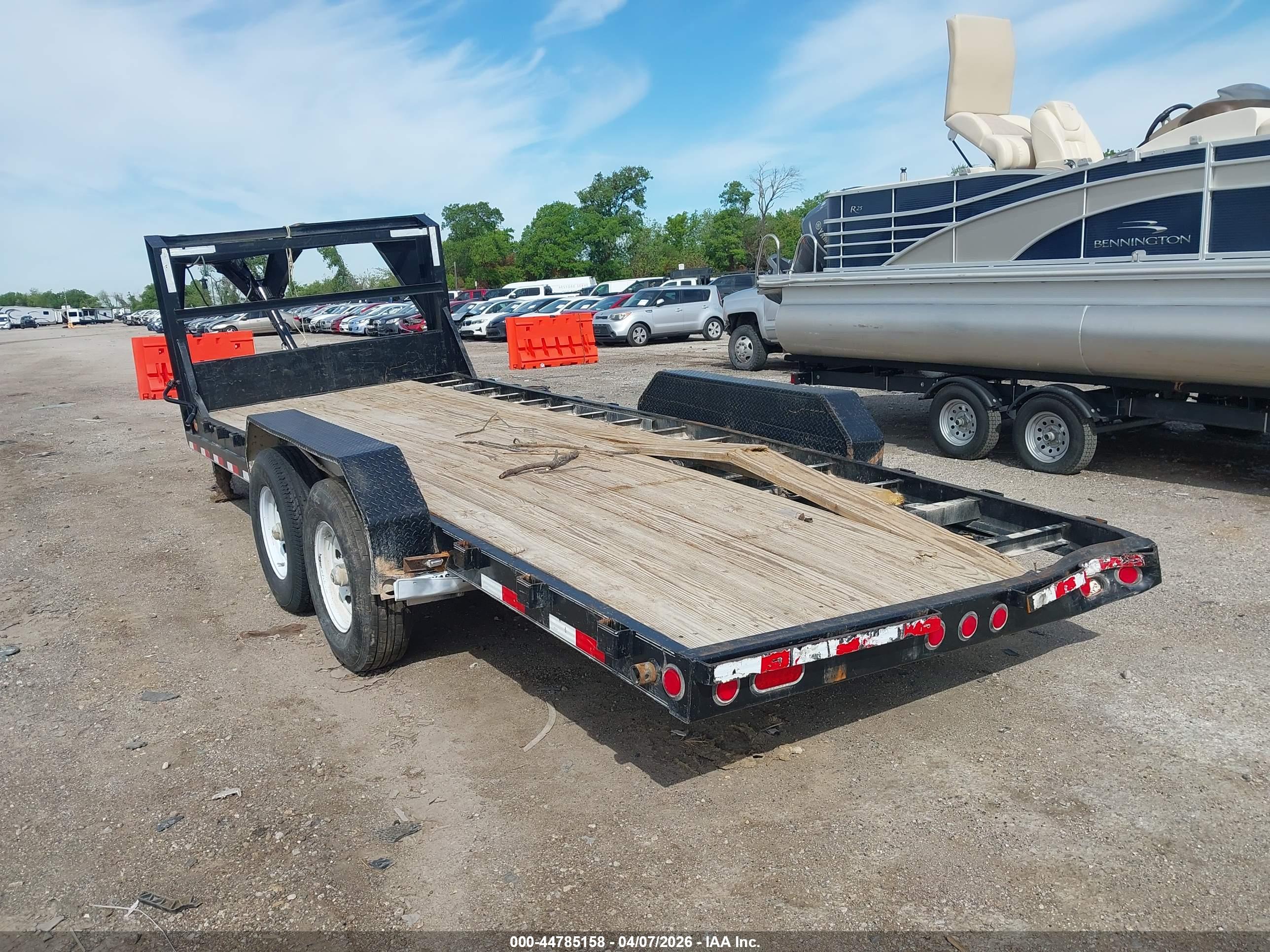 PJ TRAILERS image 3
