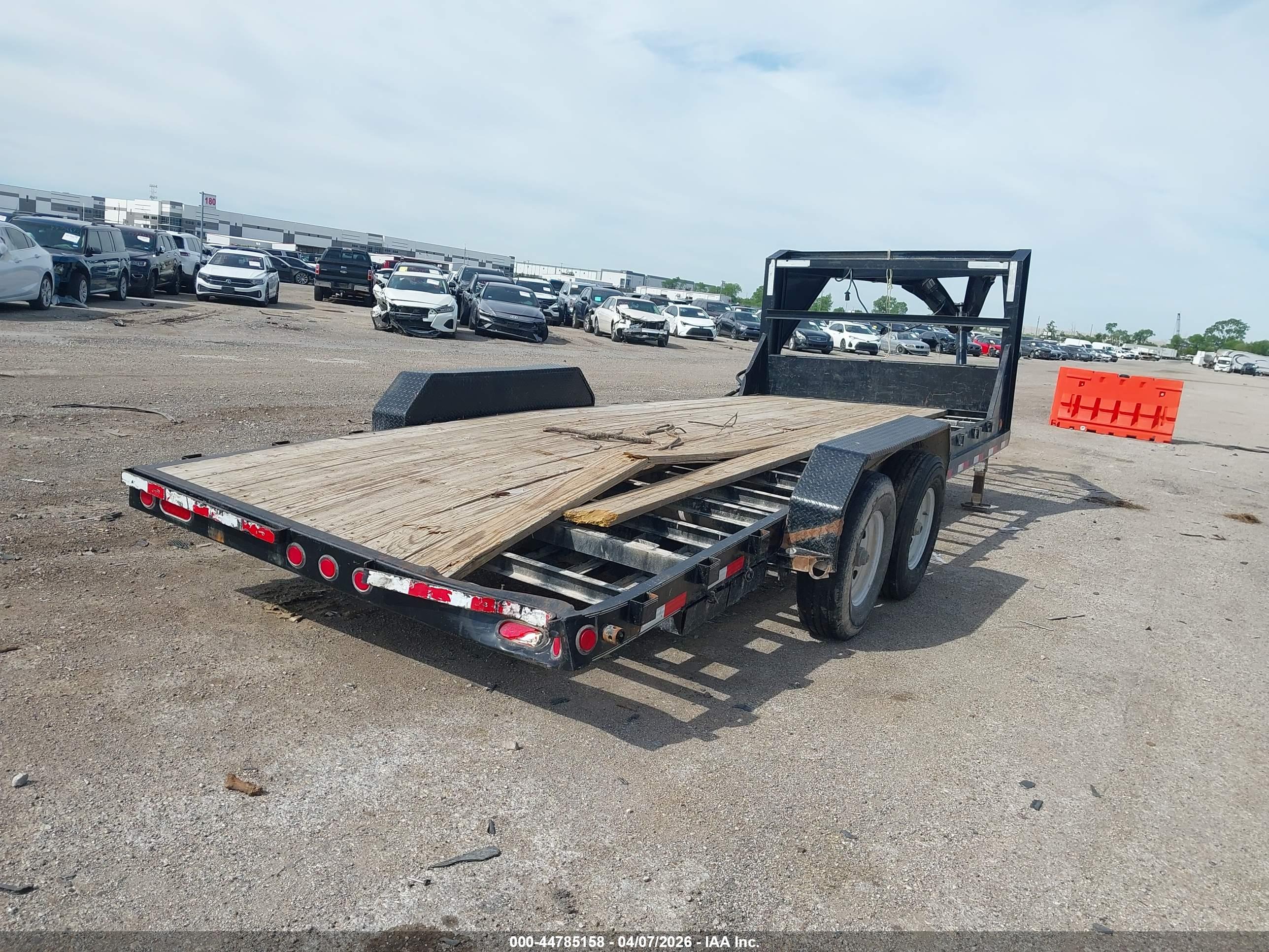 PJ TRAILERS image 4
