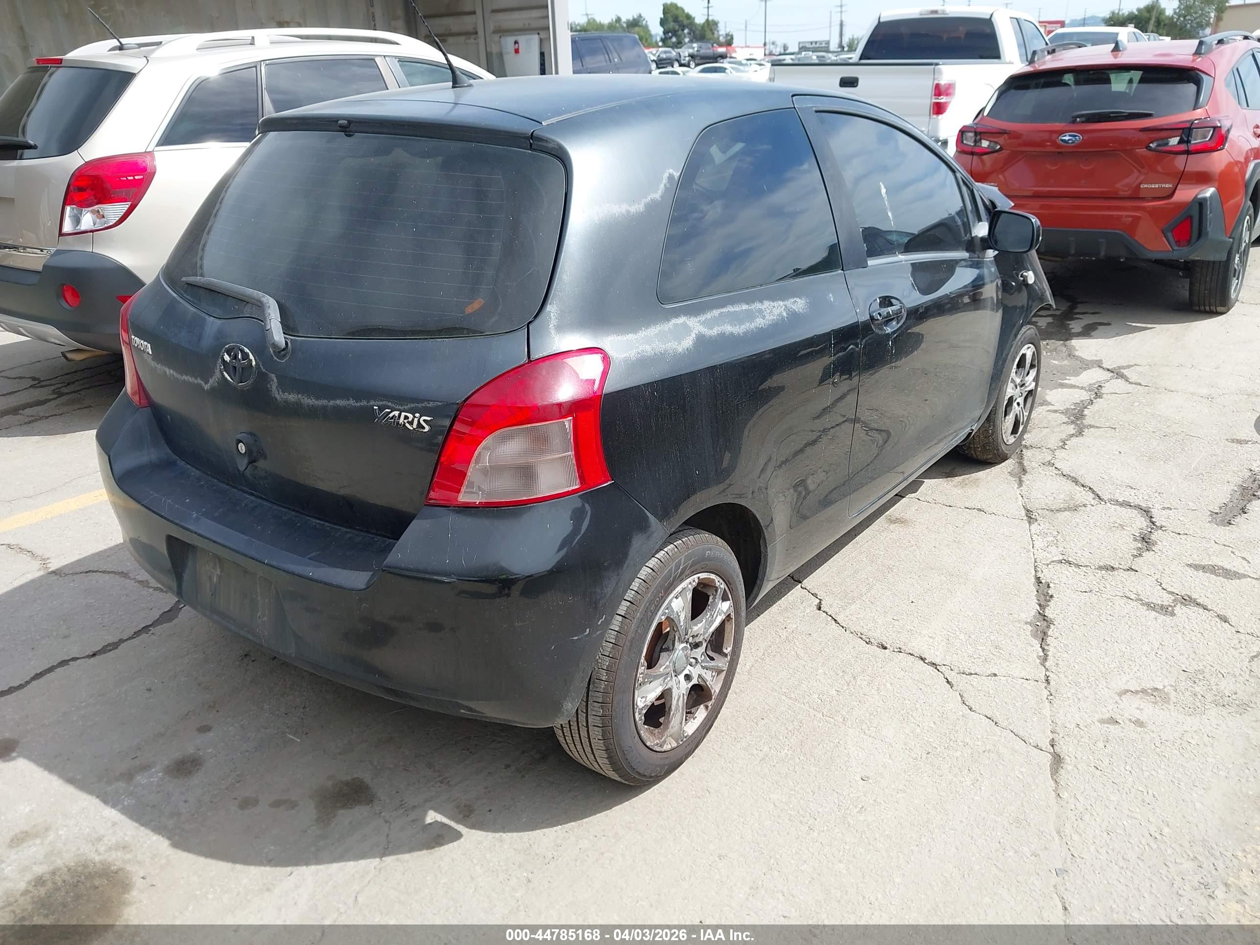 TOYOTA YARIS image 4